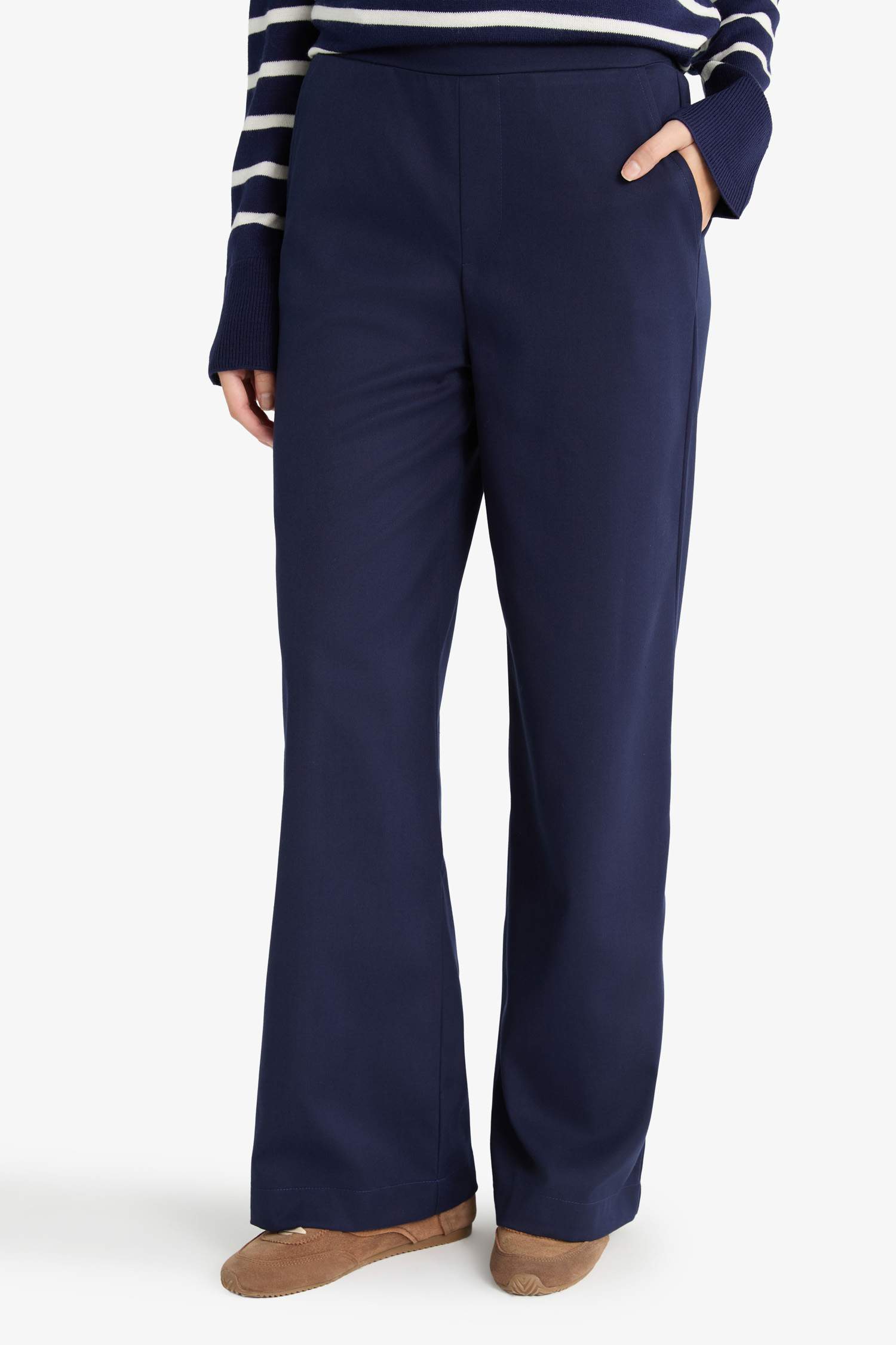 بنطلون وايد ليج برجل واسع