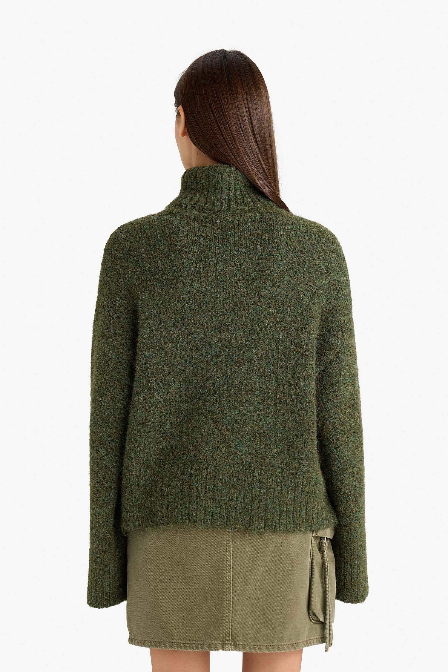 Yün Karışımlı Balıkçı Yaka Oversize Fit Triko Kazak