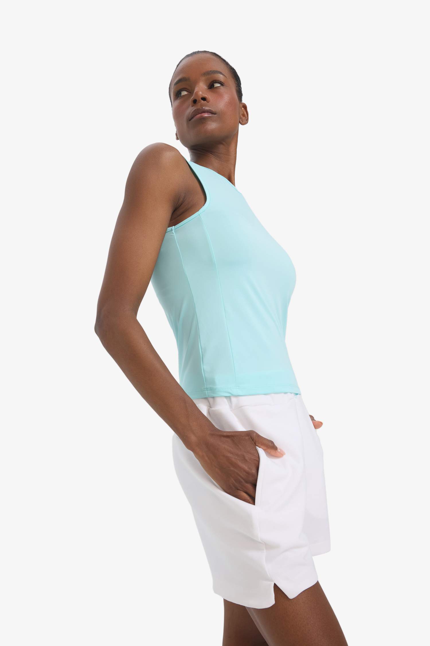 	DeFactoFit Slim Fit Dar Kesim Basic Düz Bisiklet Yaka Sporcu Atlet