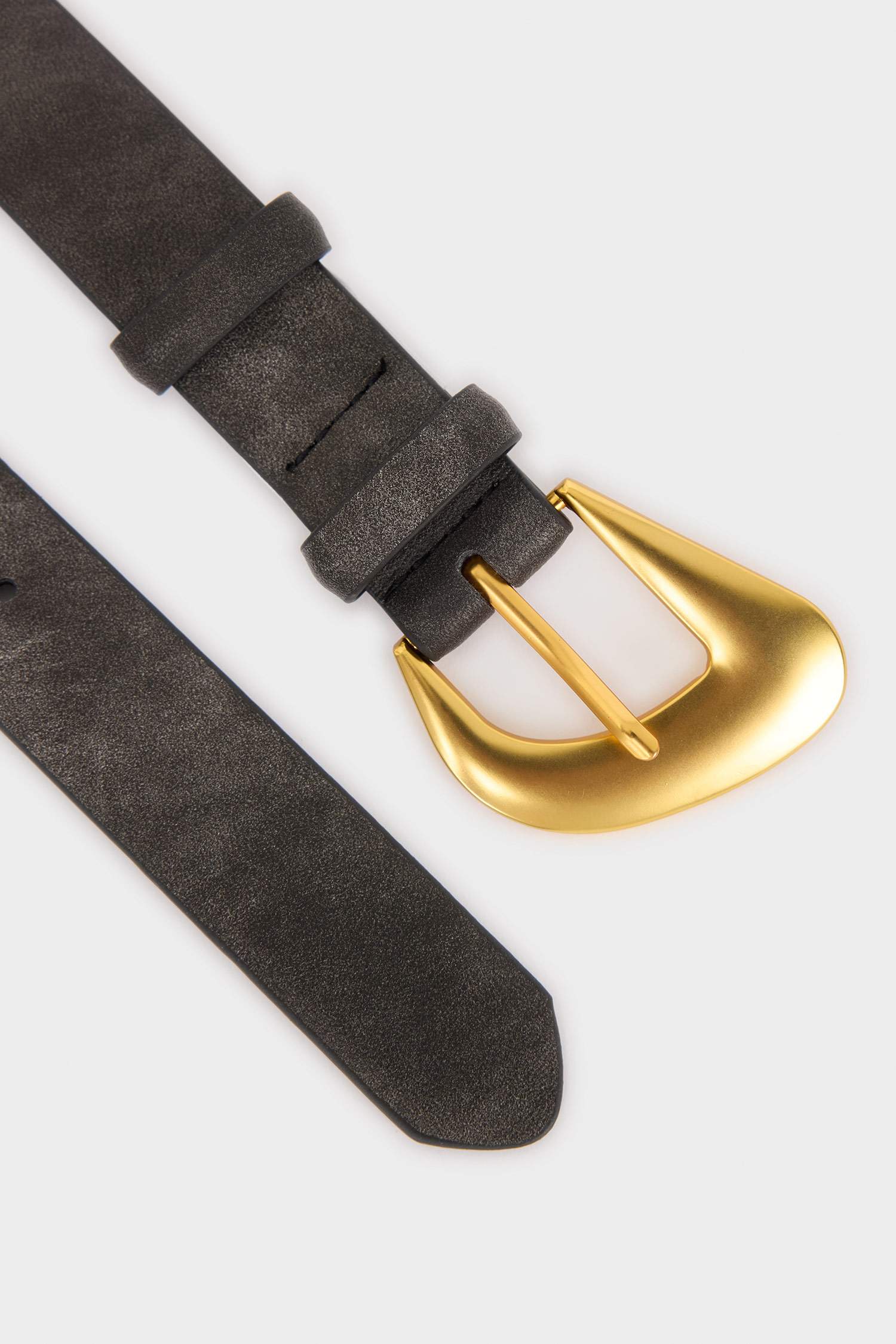 حزام جلد صناعي بمشبك كبير