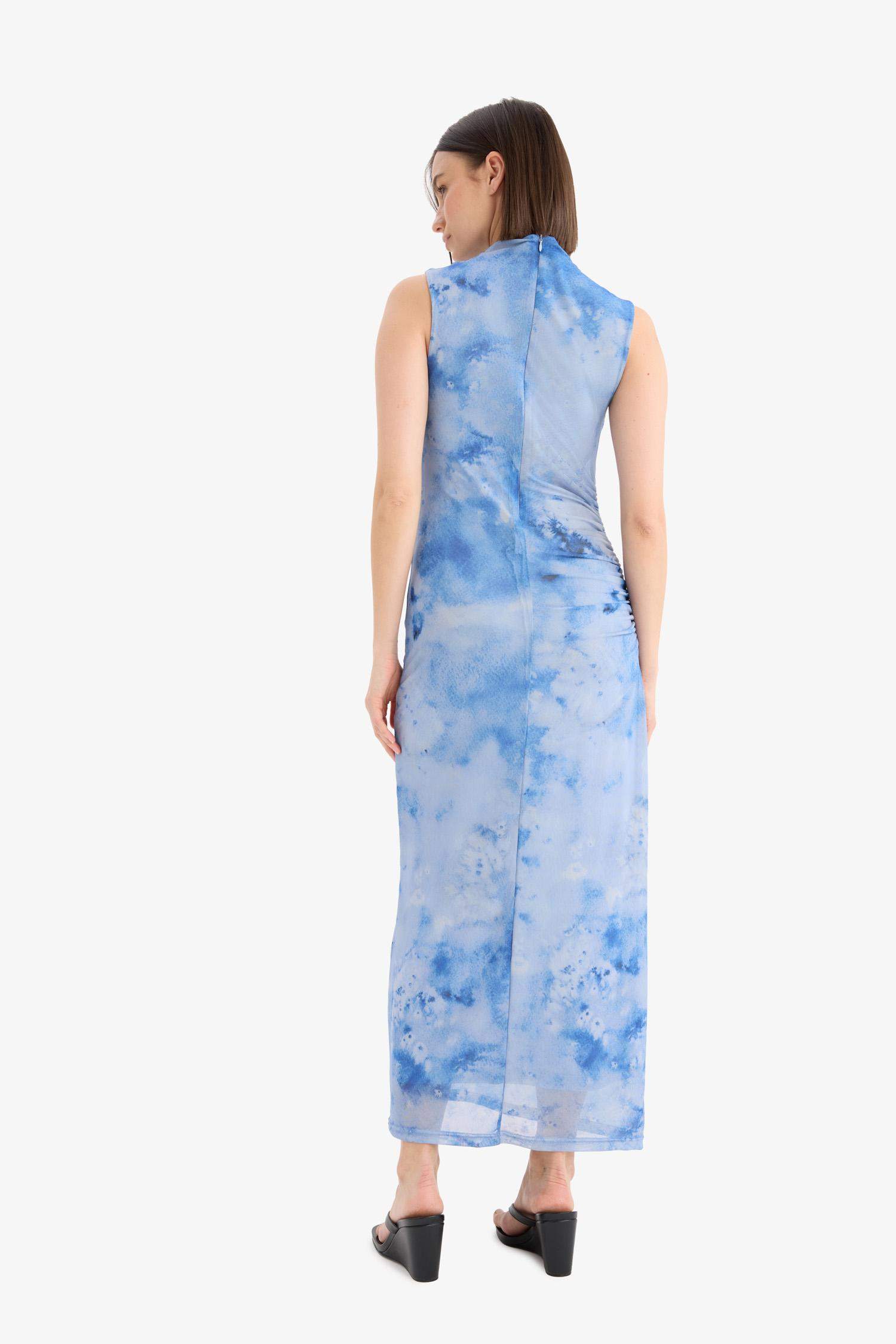 فستان طويل تول نص ردن مطبوع بياخة عالية