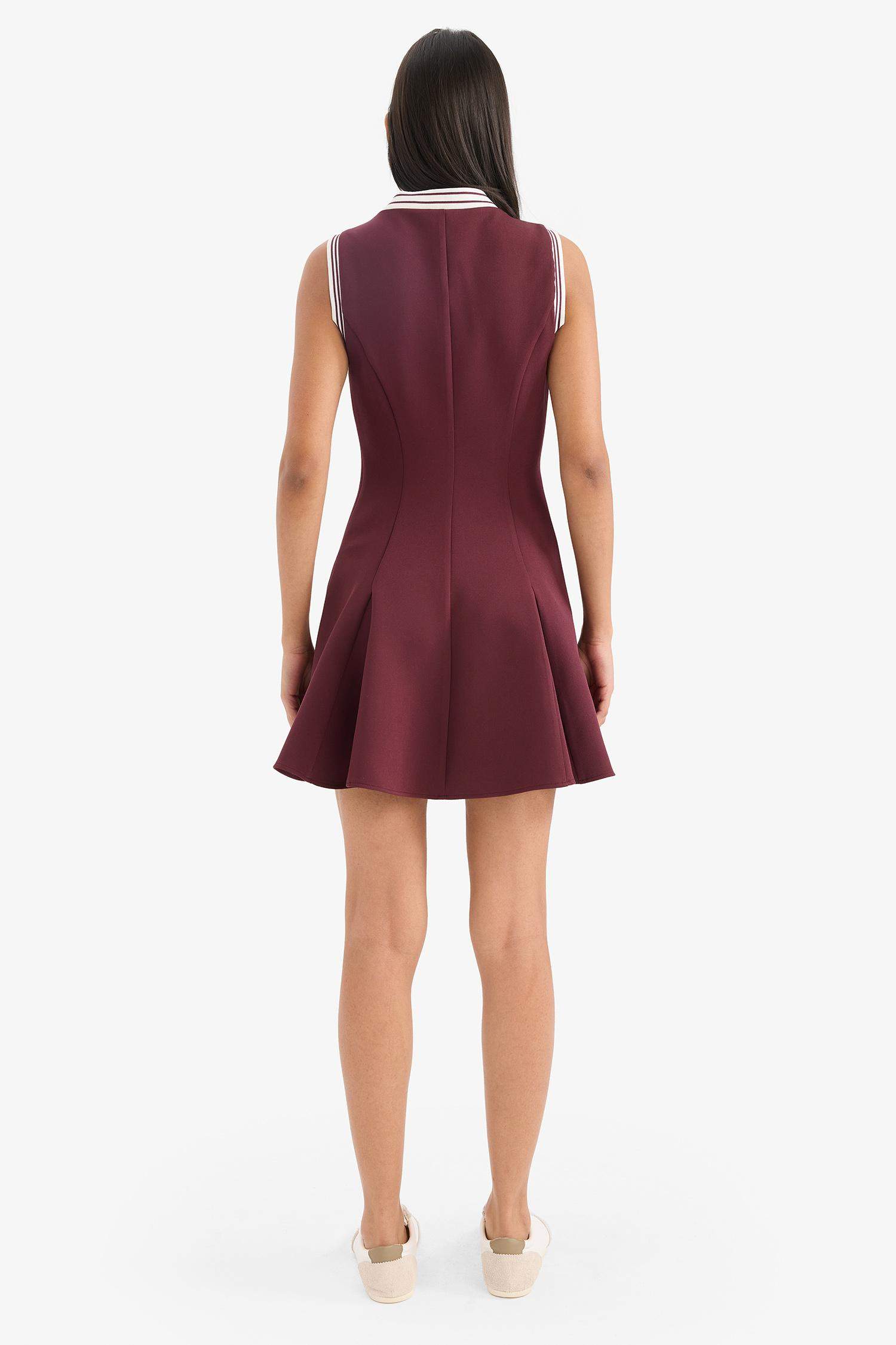 V Yaka Kolsuz Volanlı Mini Yazlık Elbise