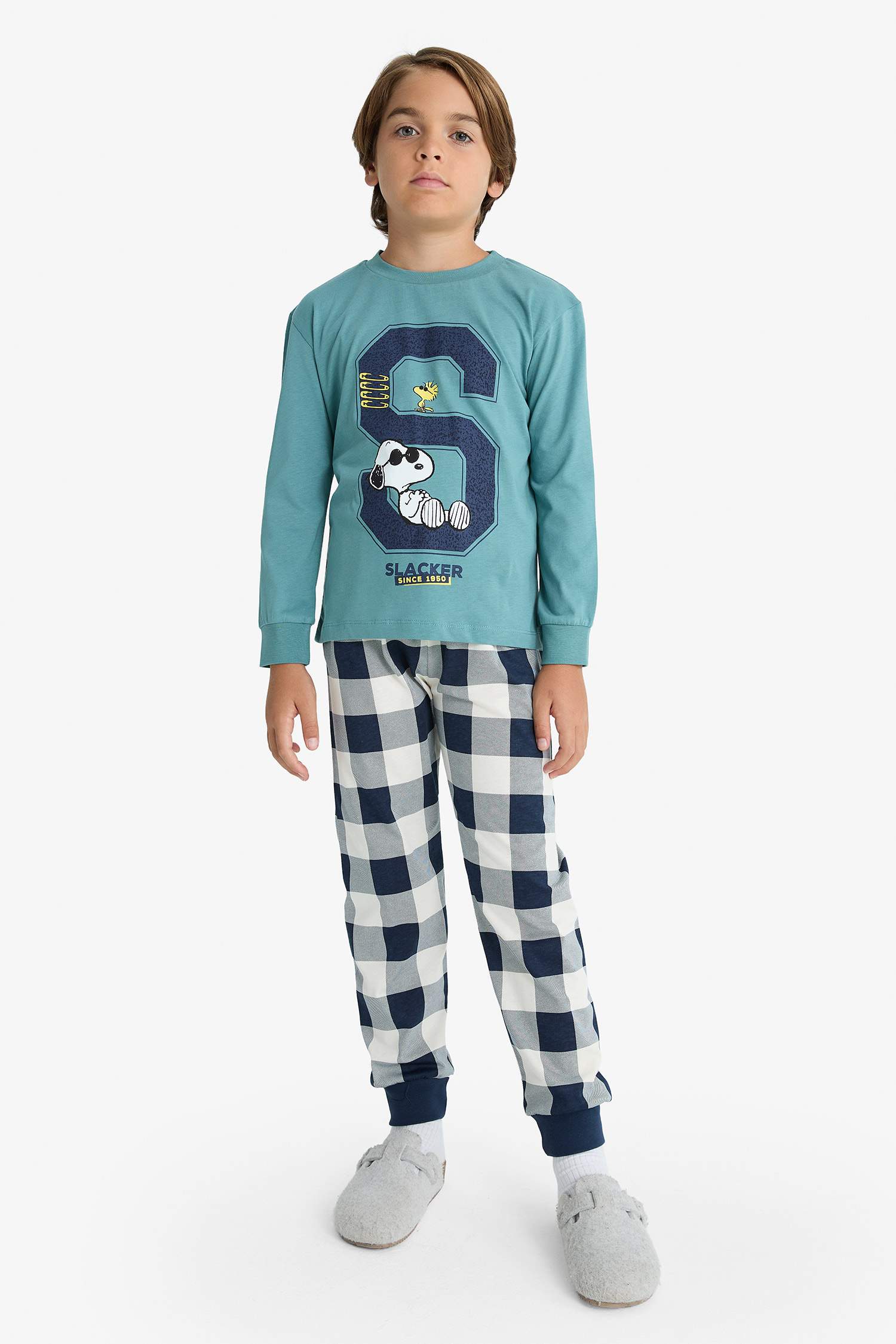 طقم بيجاما اولادي قصة عادية من سنوبي - قطعتين