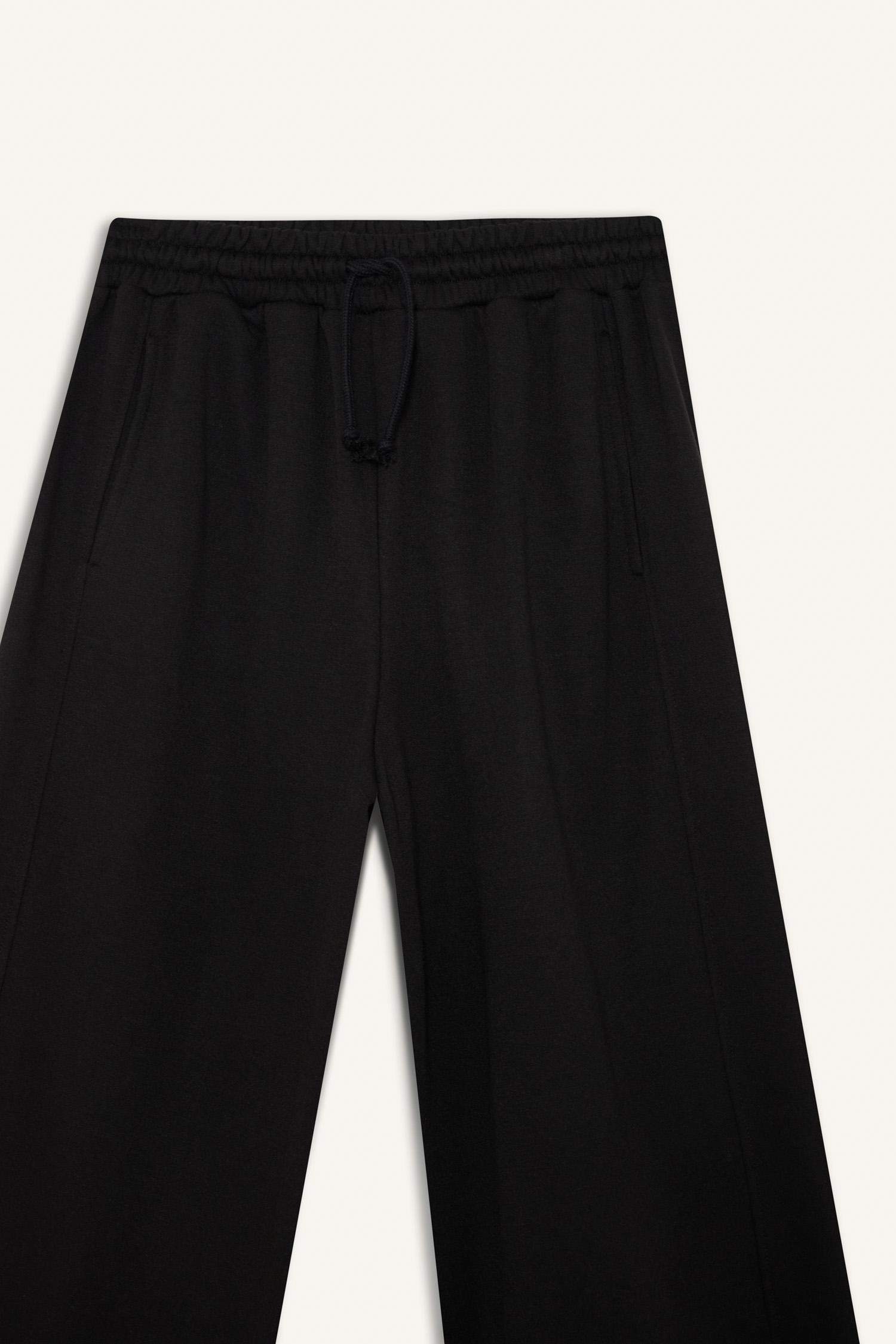 Barrel Fit Trousers