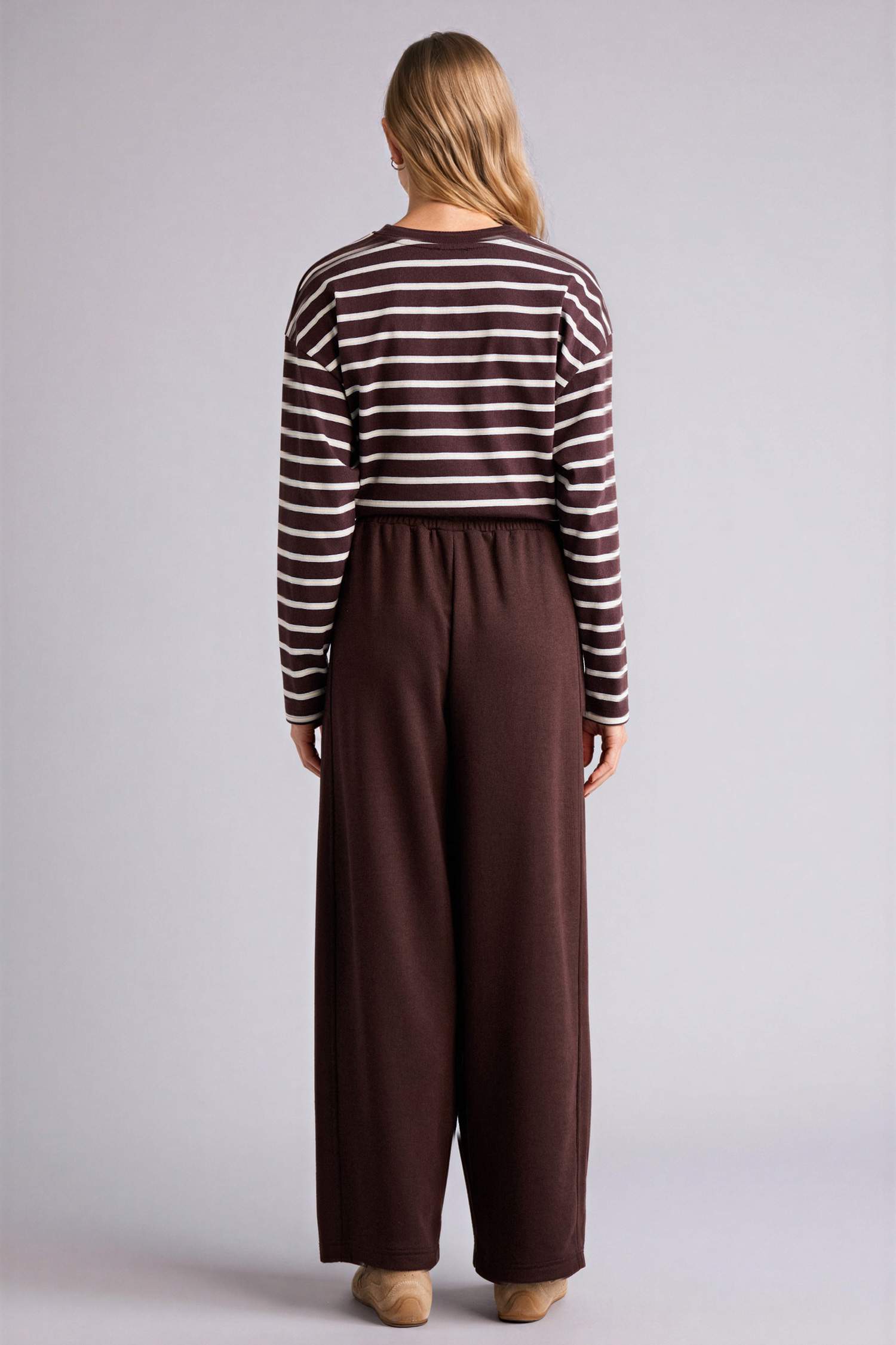 سروال قصة واسعة