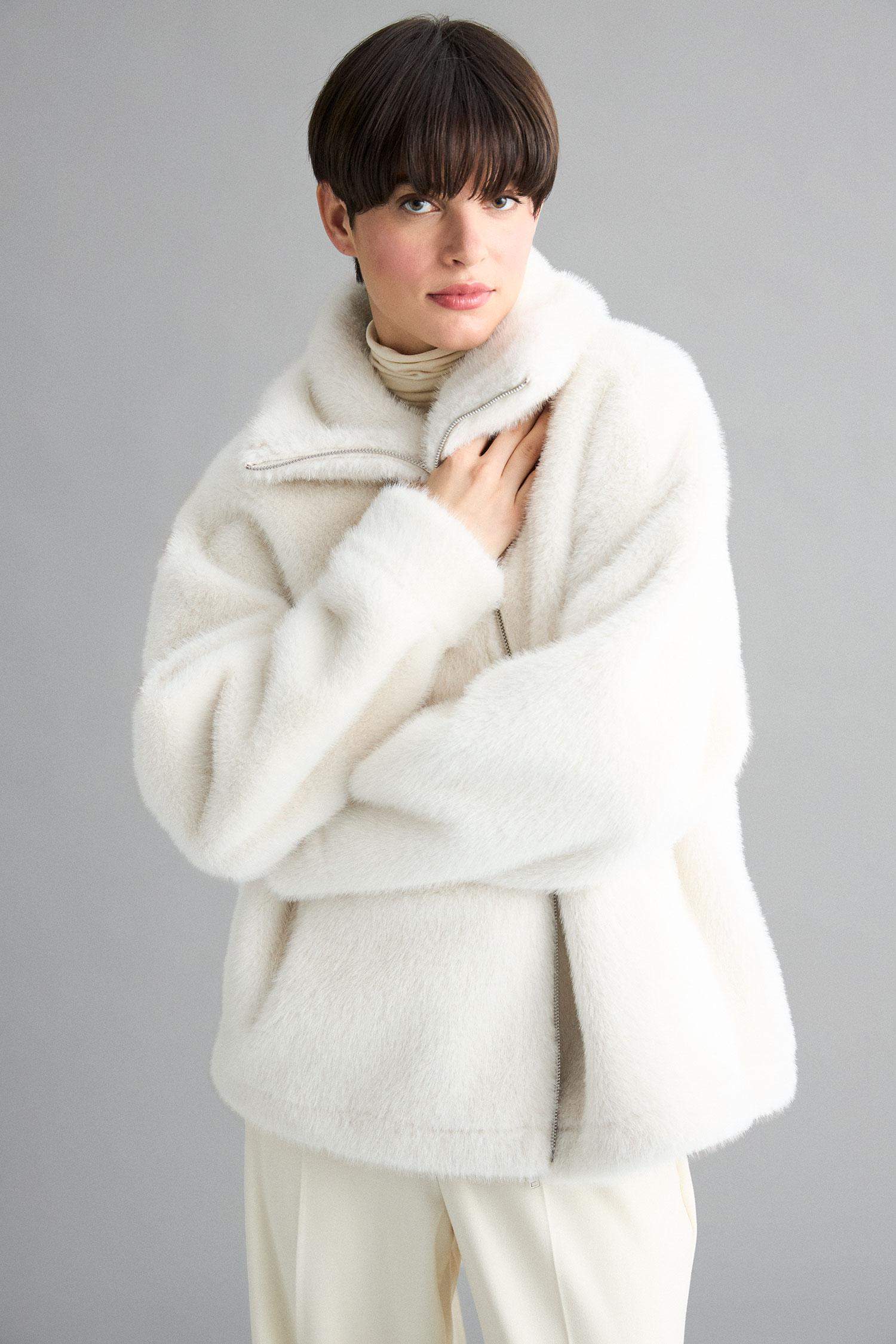 Regular Fit Fermuarlı Suni Kürk Mont