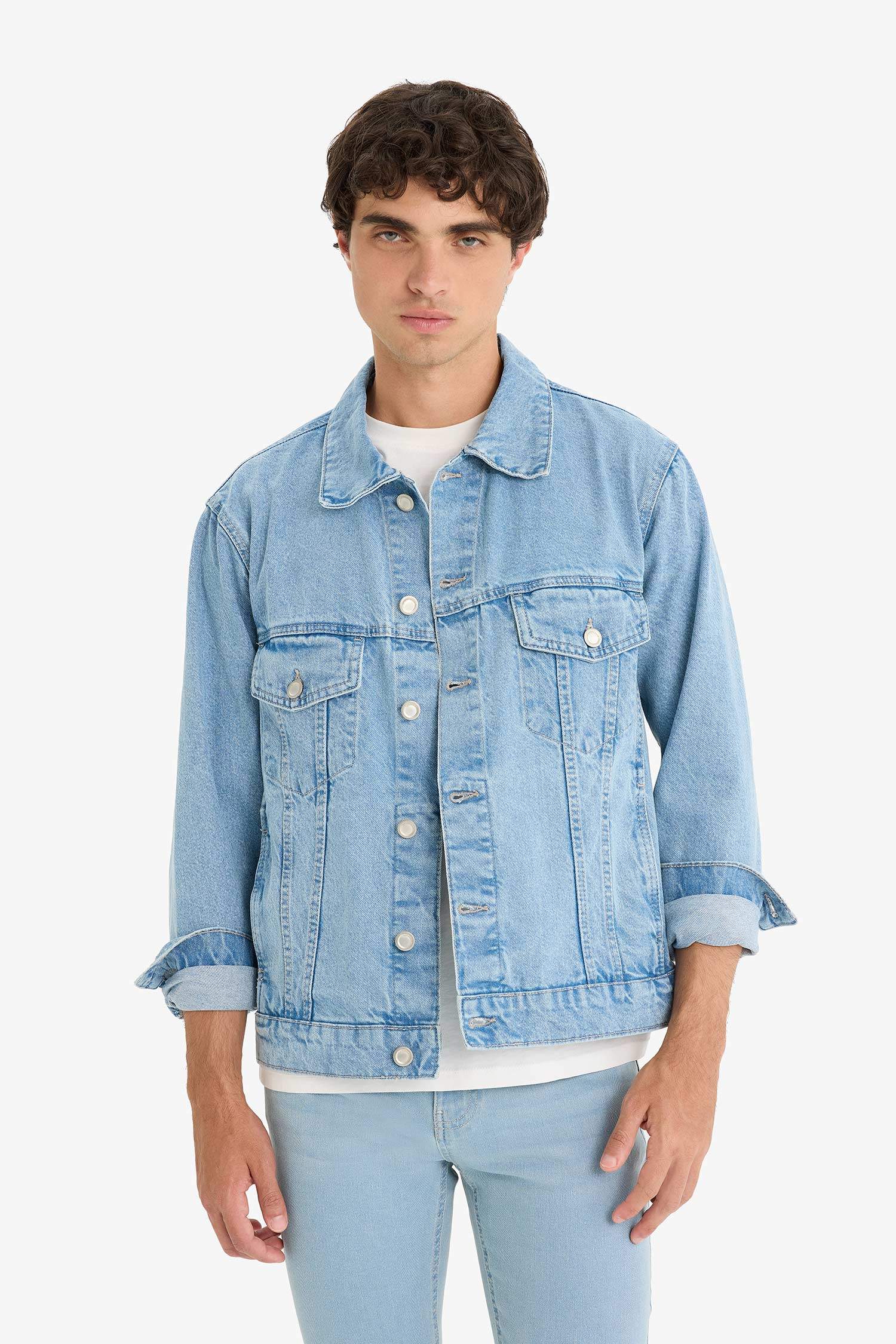 جاكيت قصة عادية