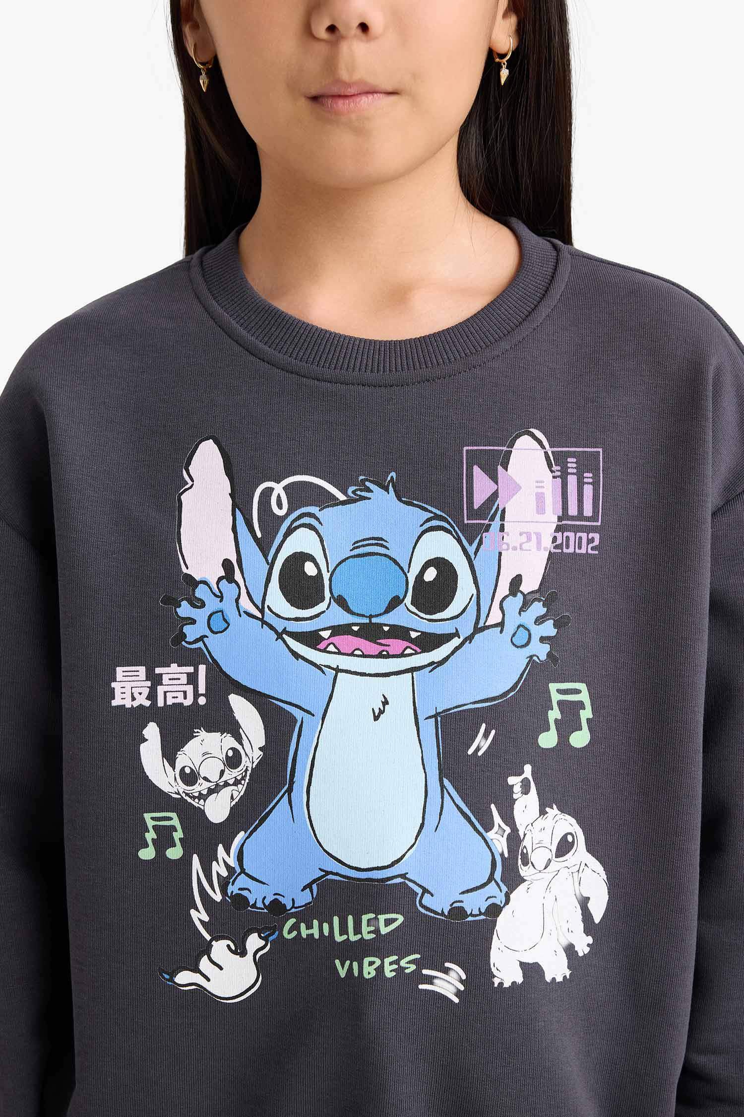 Kız Çocuk Disney Lilo & Stitch Relax Fit Bisiklet Yaka Sweatshirt