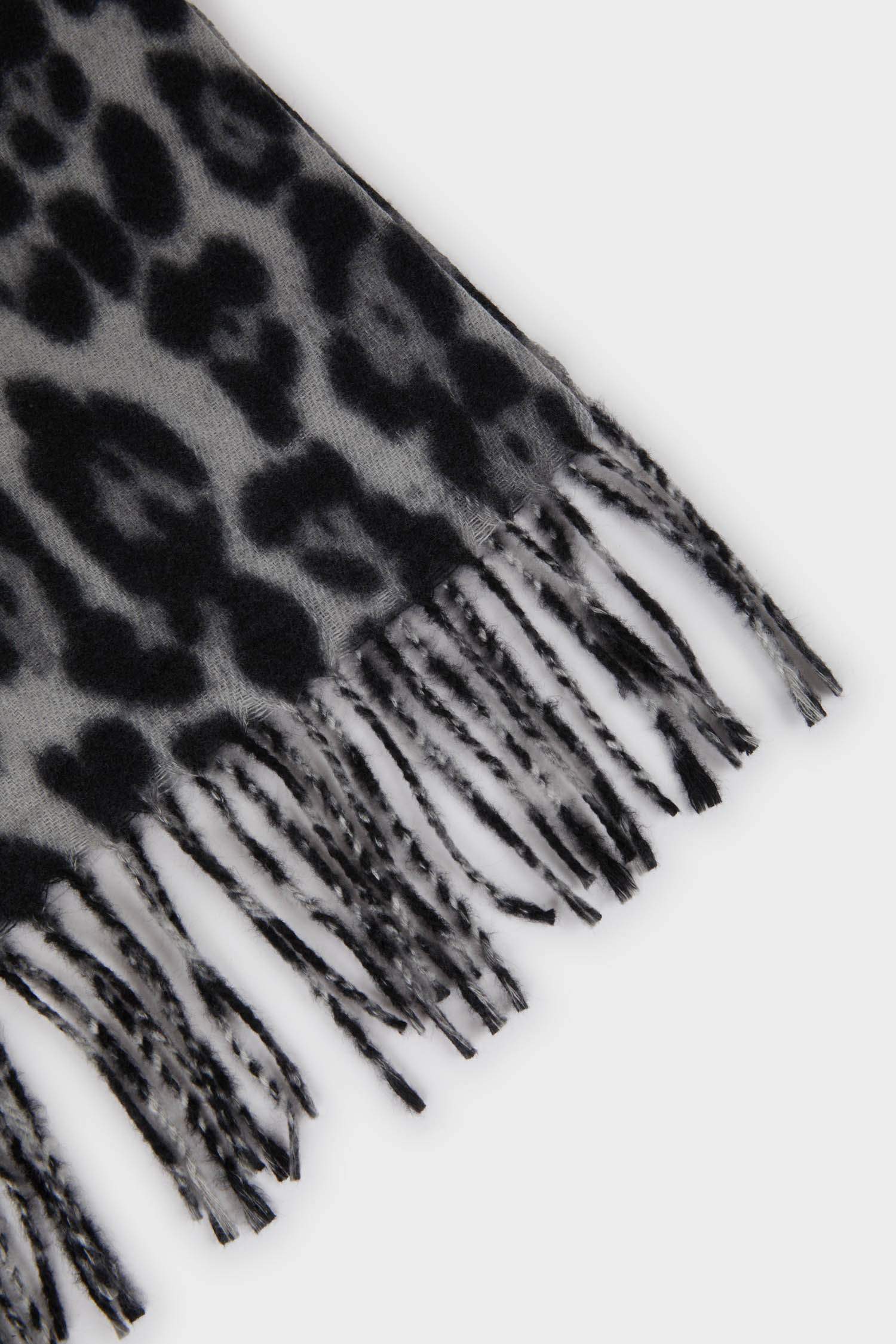 Woman Printed Neck Scarf