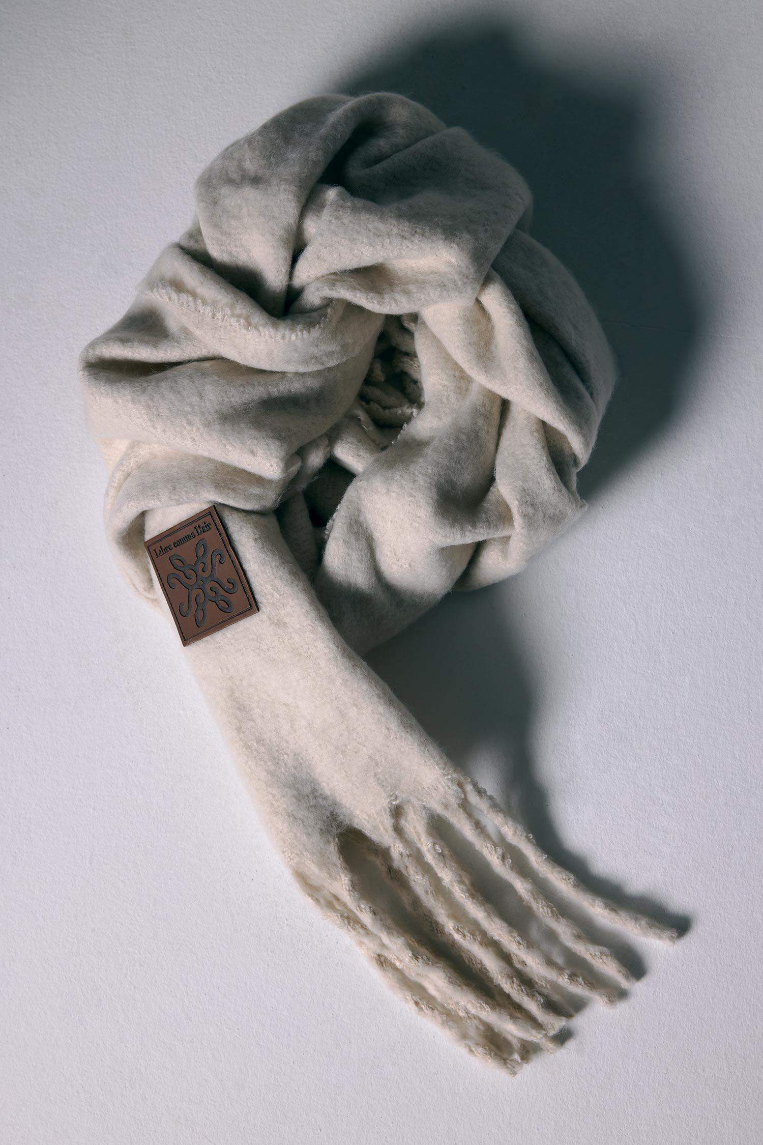 سكارف حريمي منسوج