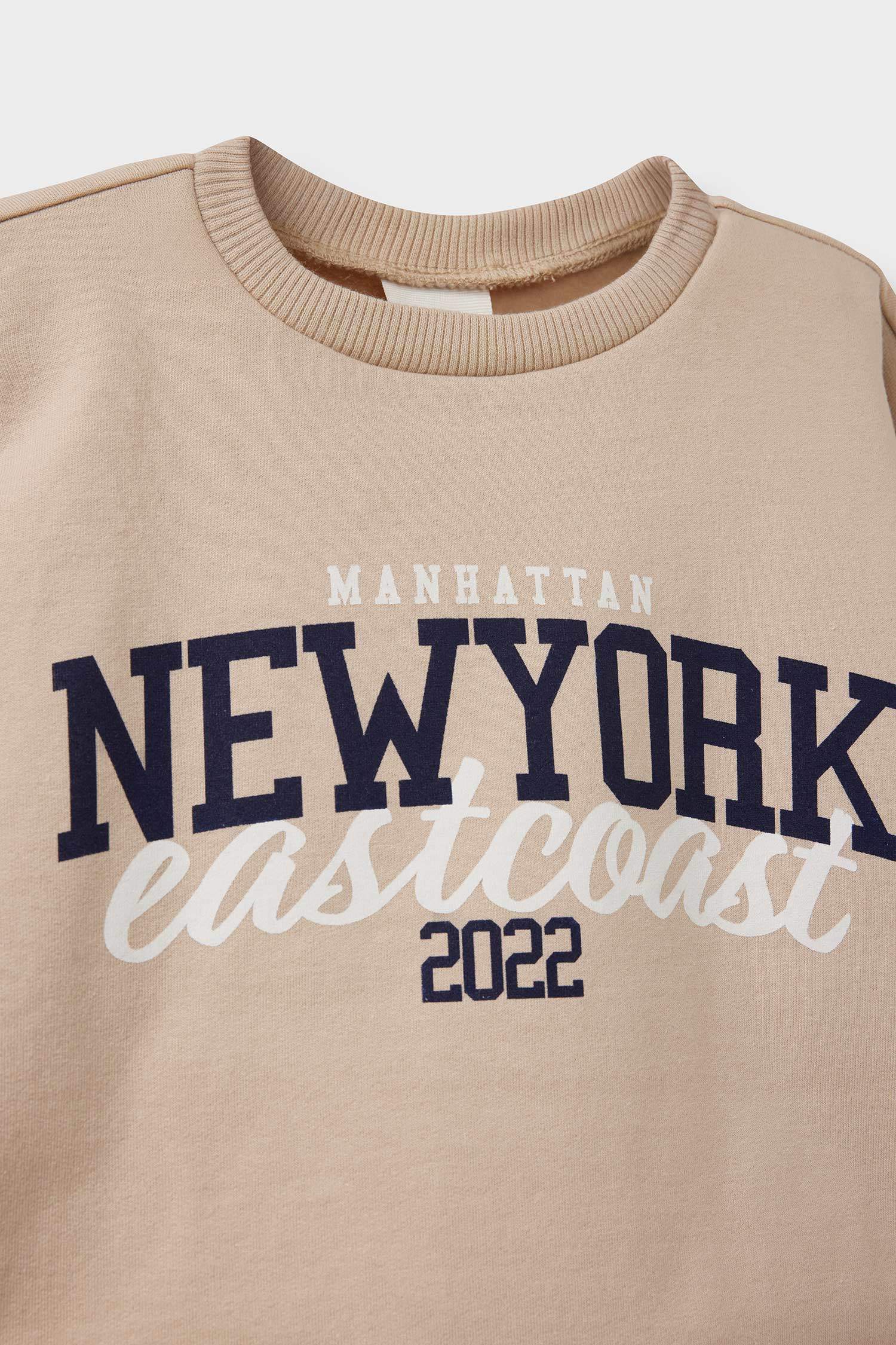 سويت شيرت ولادي بطبعة شعار قصة عادية ببطانة ناعمة - قطعتين