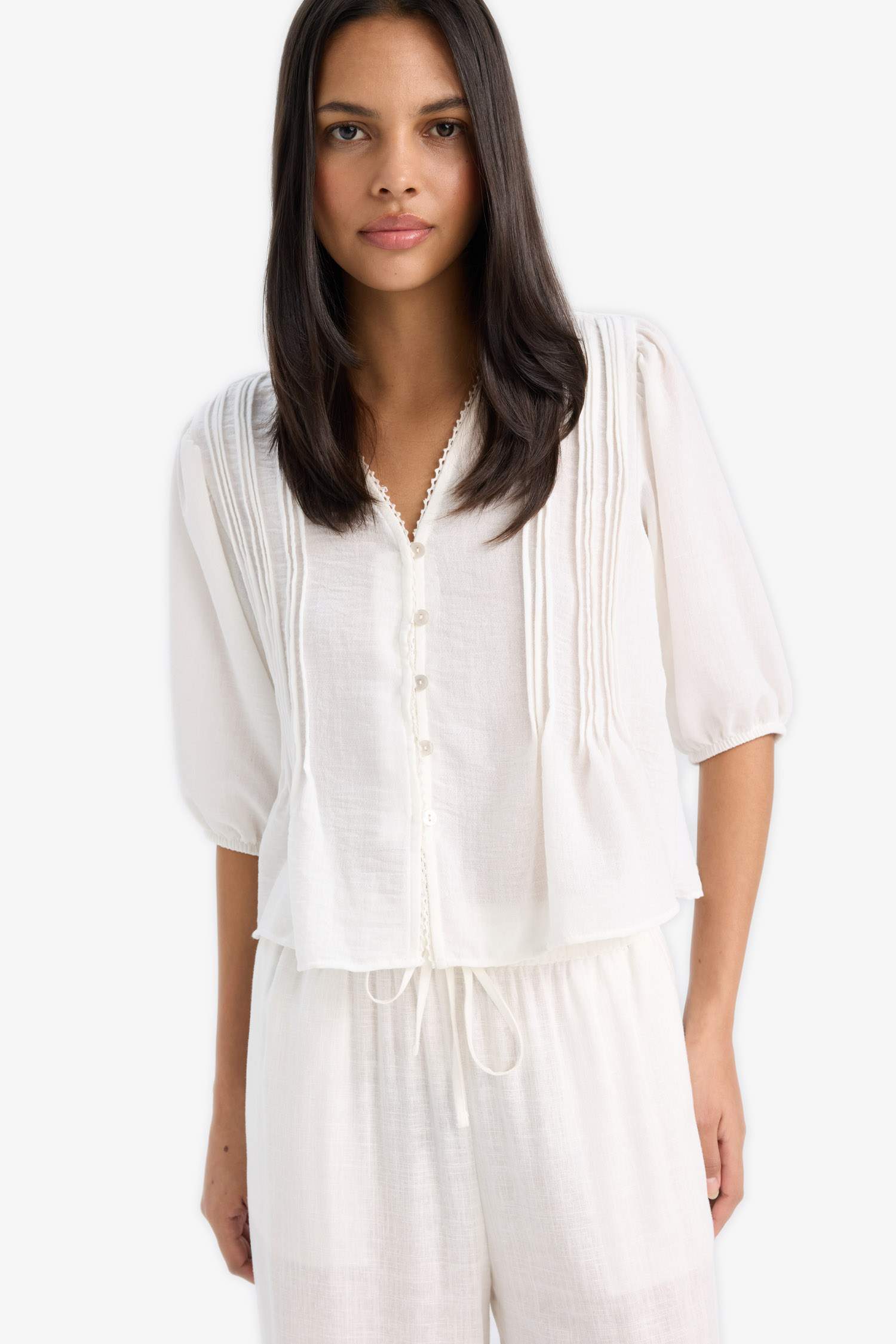 Relax Fit V Yaka Giperli Keten Görünümlü Kısa Kollu Gömlek