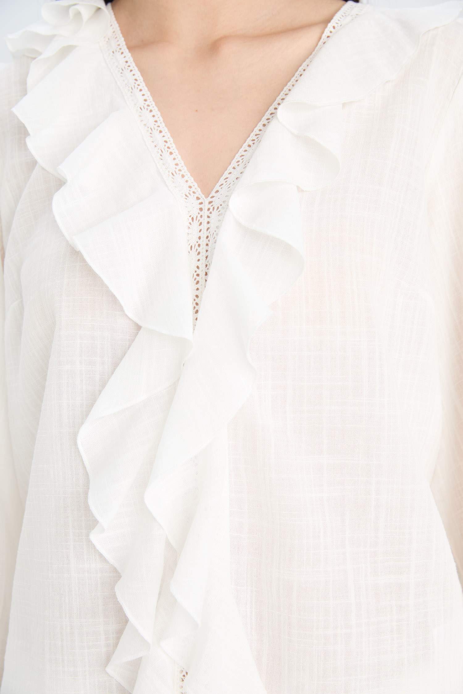 Oversize Geniş Kalıp V Yaka Pamuklu Volanlı Uzun Kollu Bluz