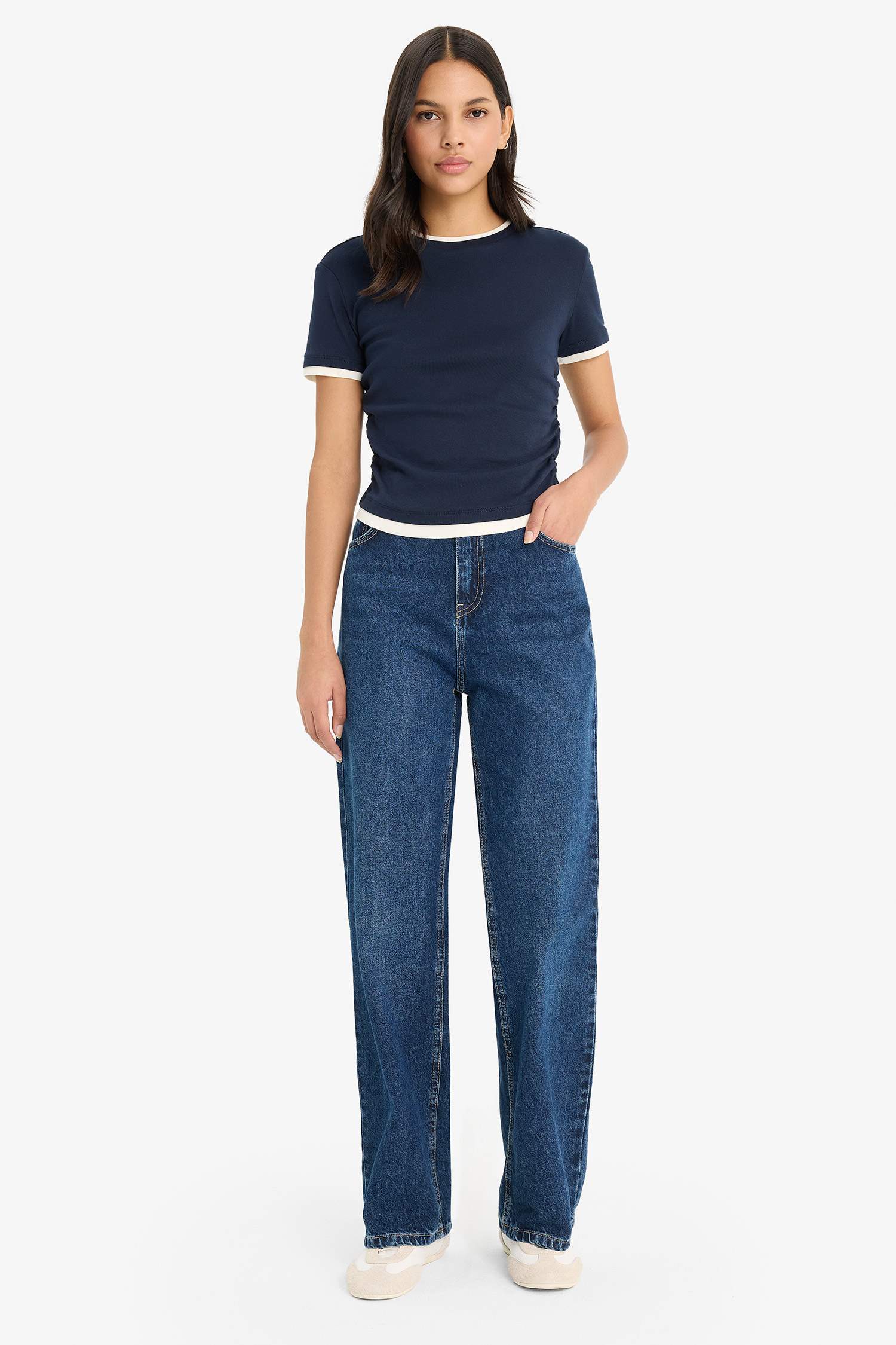 Slim Fit Dar Kesim Bisiklet Yaka Ribana Kısa Kollu Tişört