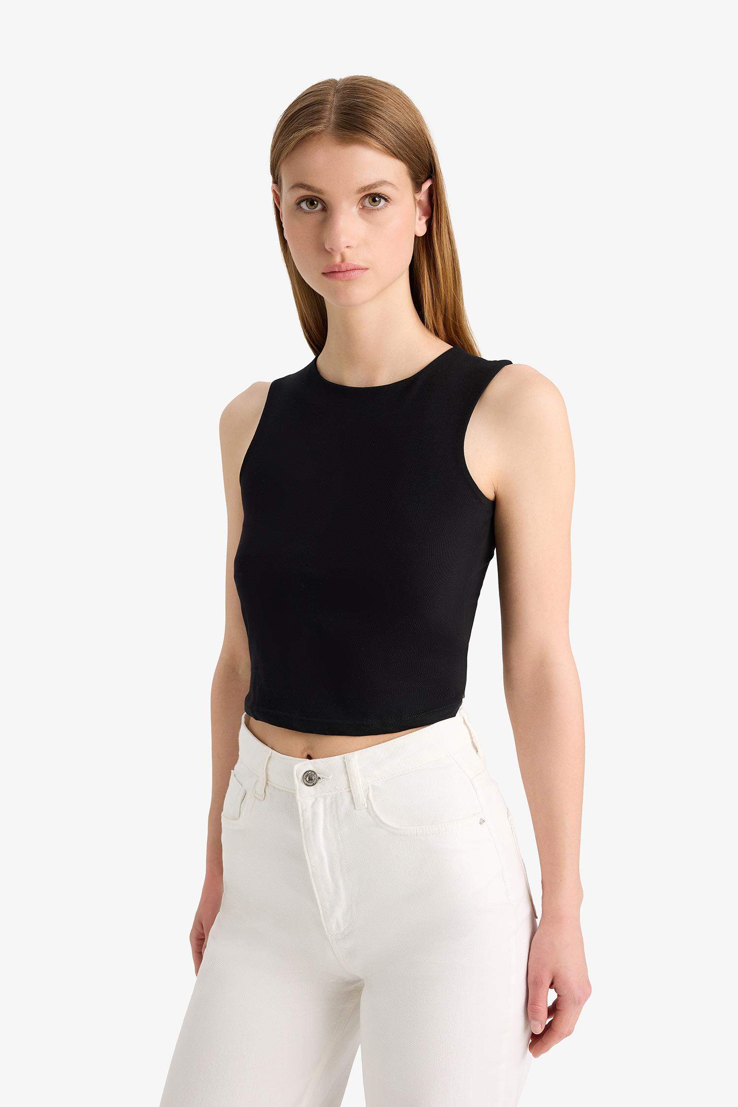 Regular Fit Basic Crew Neck Black Tank Top