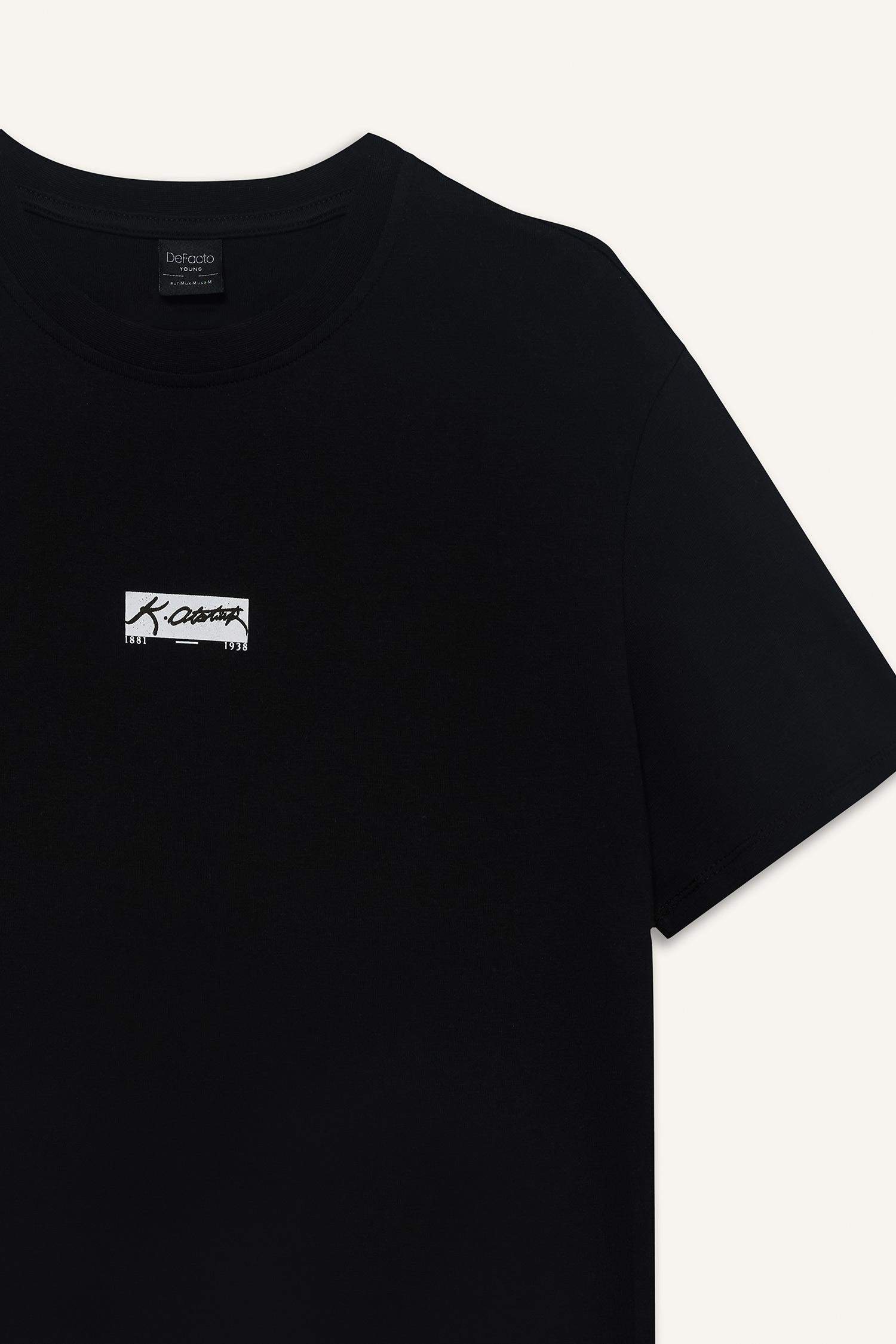 %100 Pamuk Regular Fit Bisiklet Yaka Atatürk Baskılı Kısa Kollu Tişört