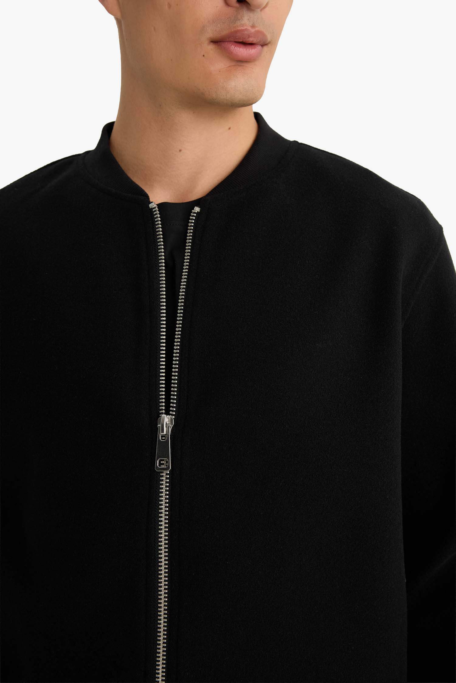 Relax Fit Kolej Yaka Fermuarlı Bomber Hırka