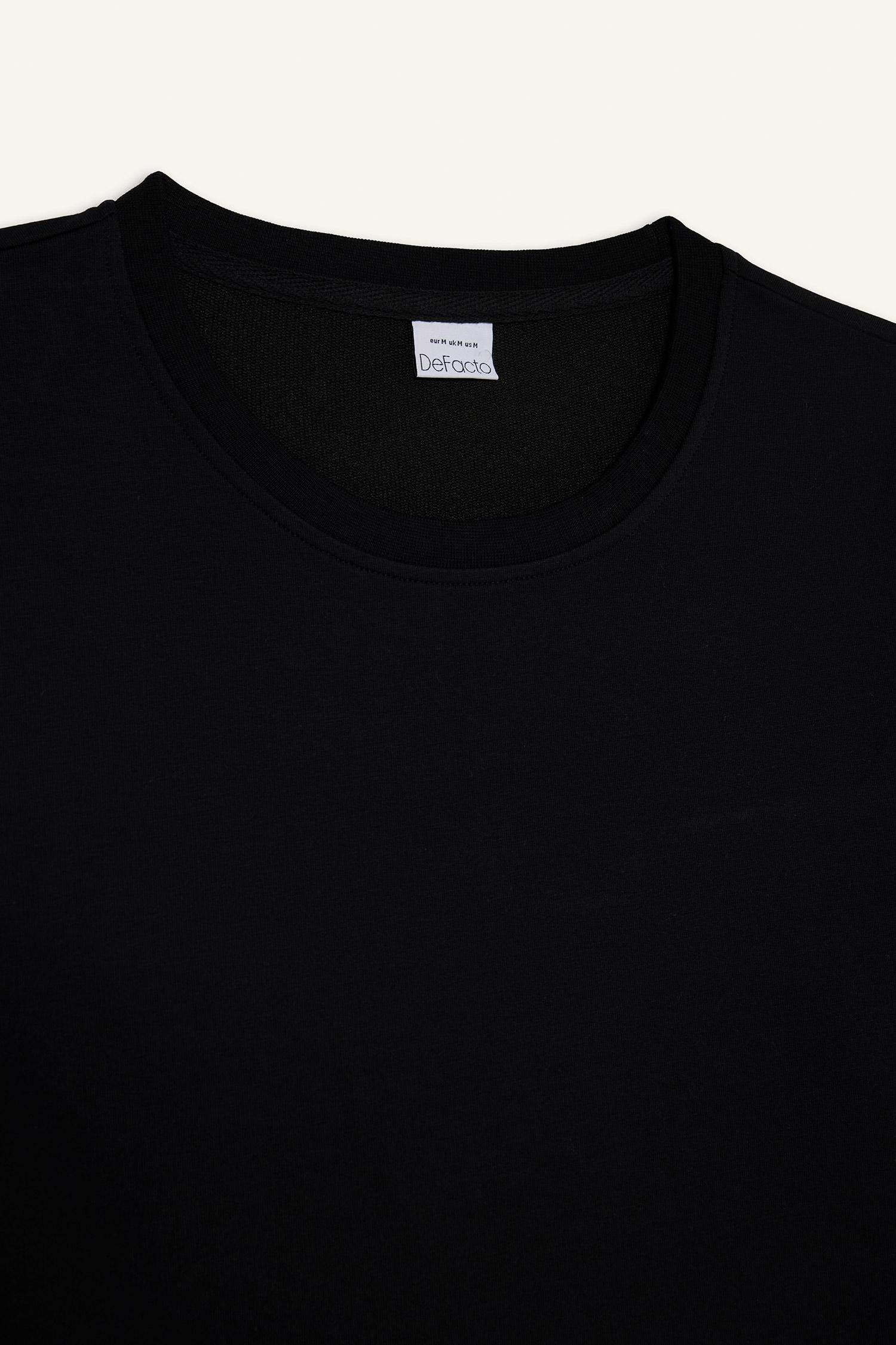 Slim Fit Crew Neck Long Sleeve T-Shirt