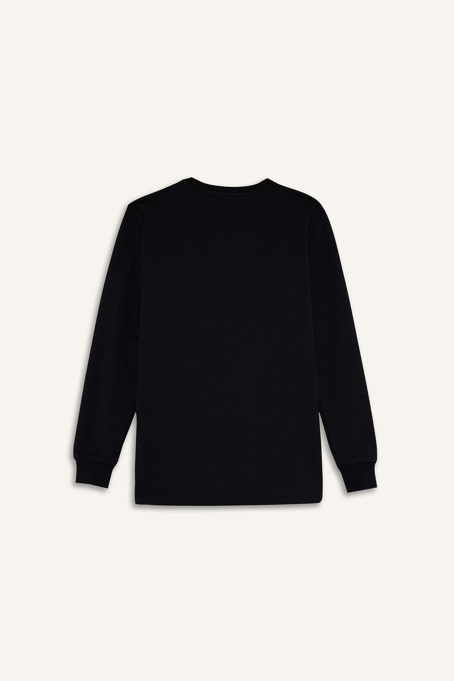 Slim Fit Crew Neck Long Sleeve T-Shirt