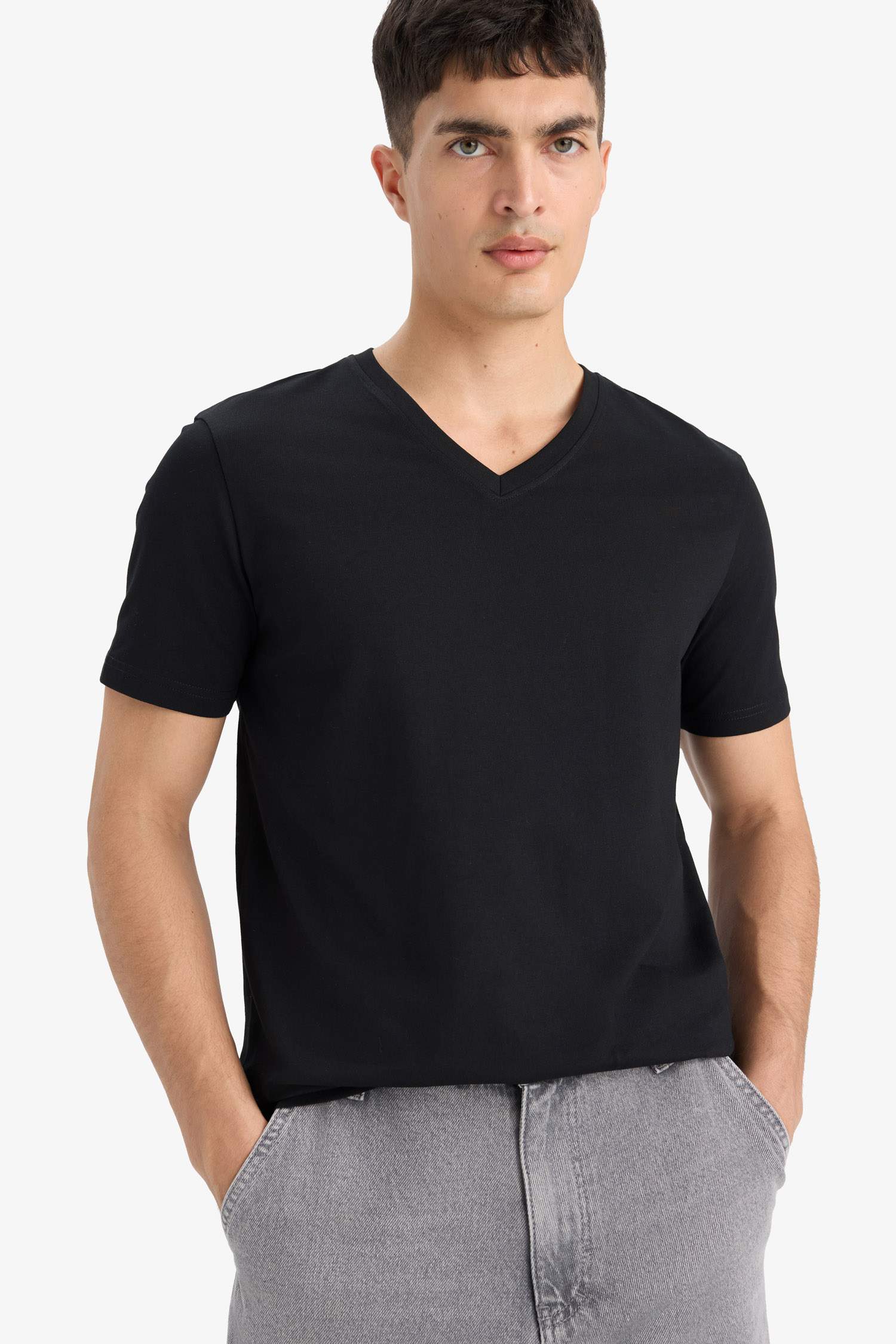 v жаға Қысқа жеңді футболка