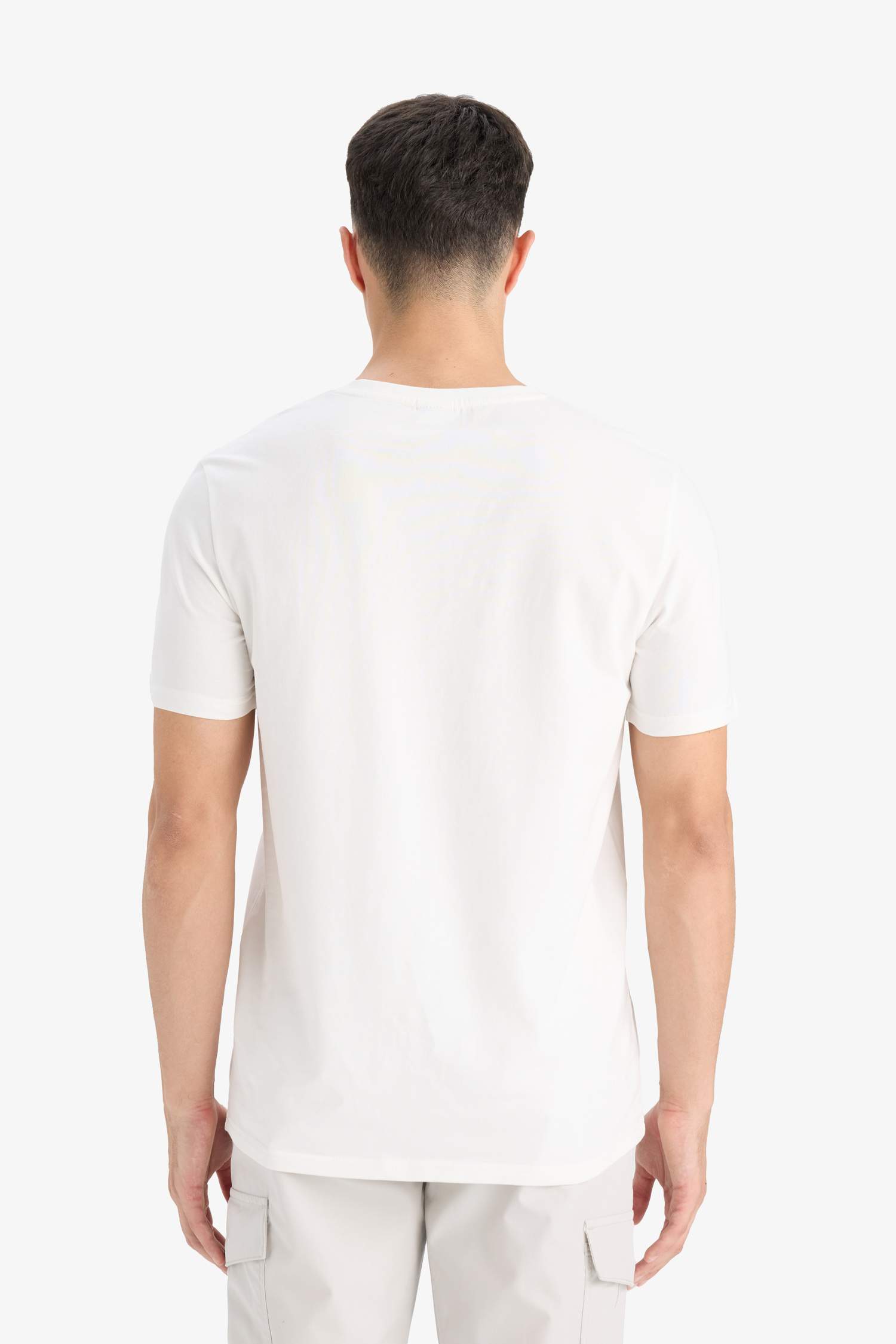 v жаға Қысқа жеңді футболка