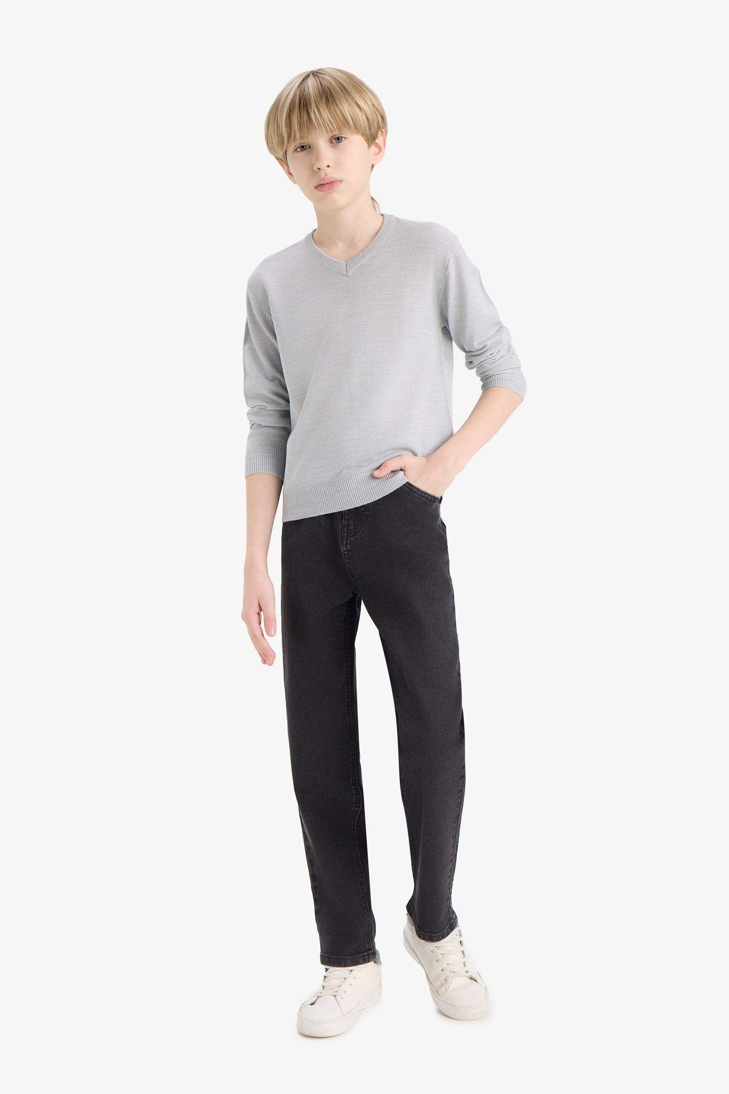 Erkek Çocuk Okul V Yaka Triko Kazak