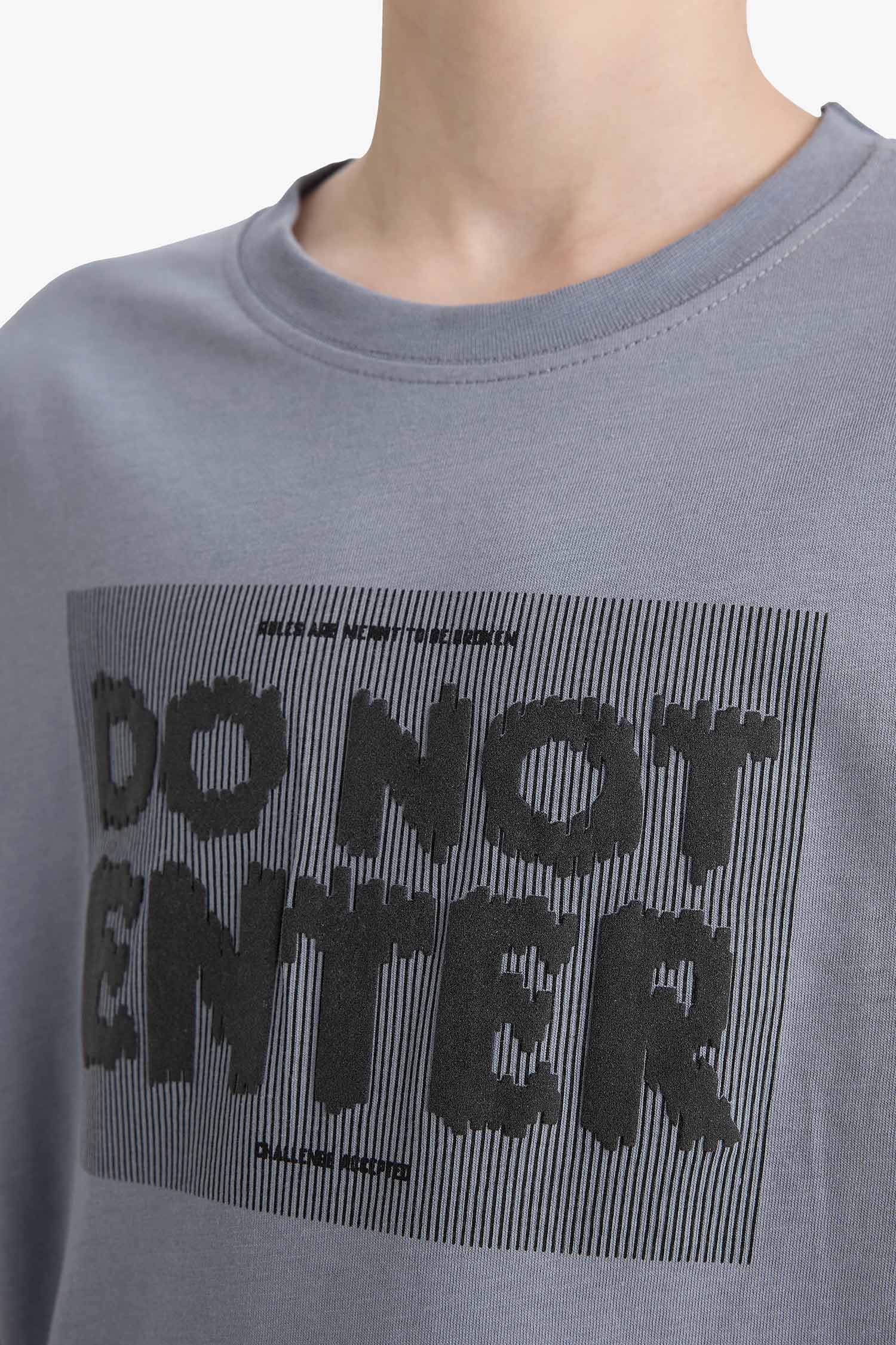 تيشيرت ولادي نص ردن مطبوع قصة عادية