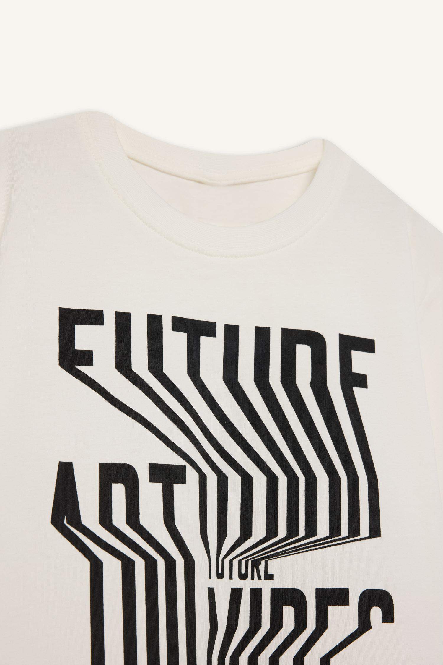 تيشيرت ولادي نص ردن مطبوع قصة عادية