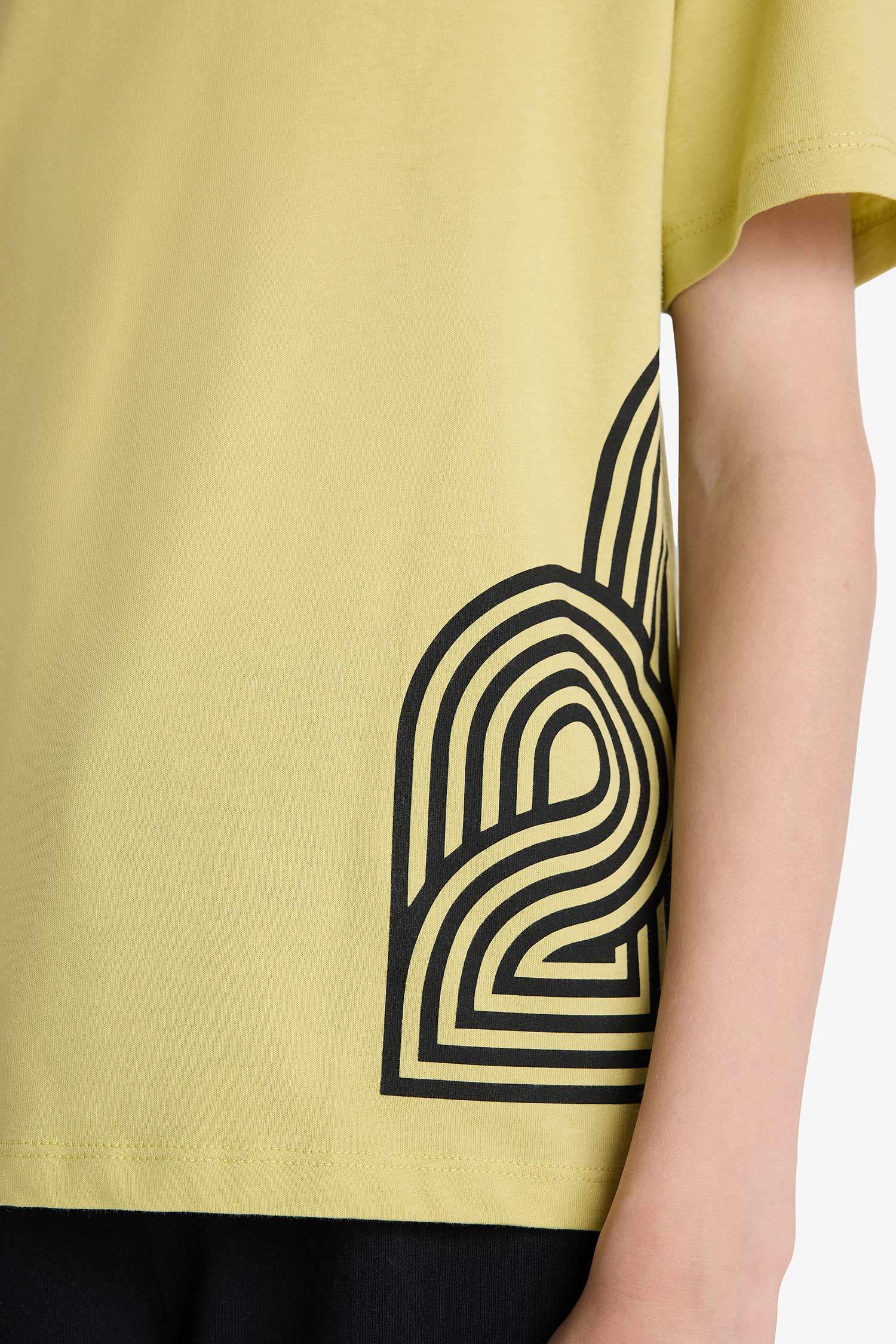 تيشيرت ولادي نص ردن مطبوع قصة عادية