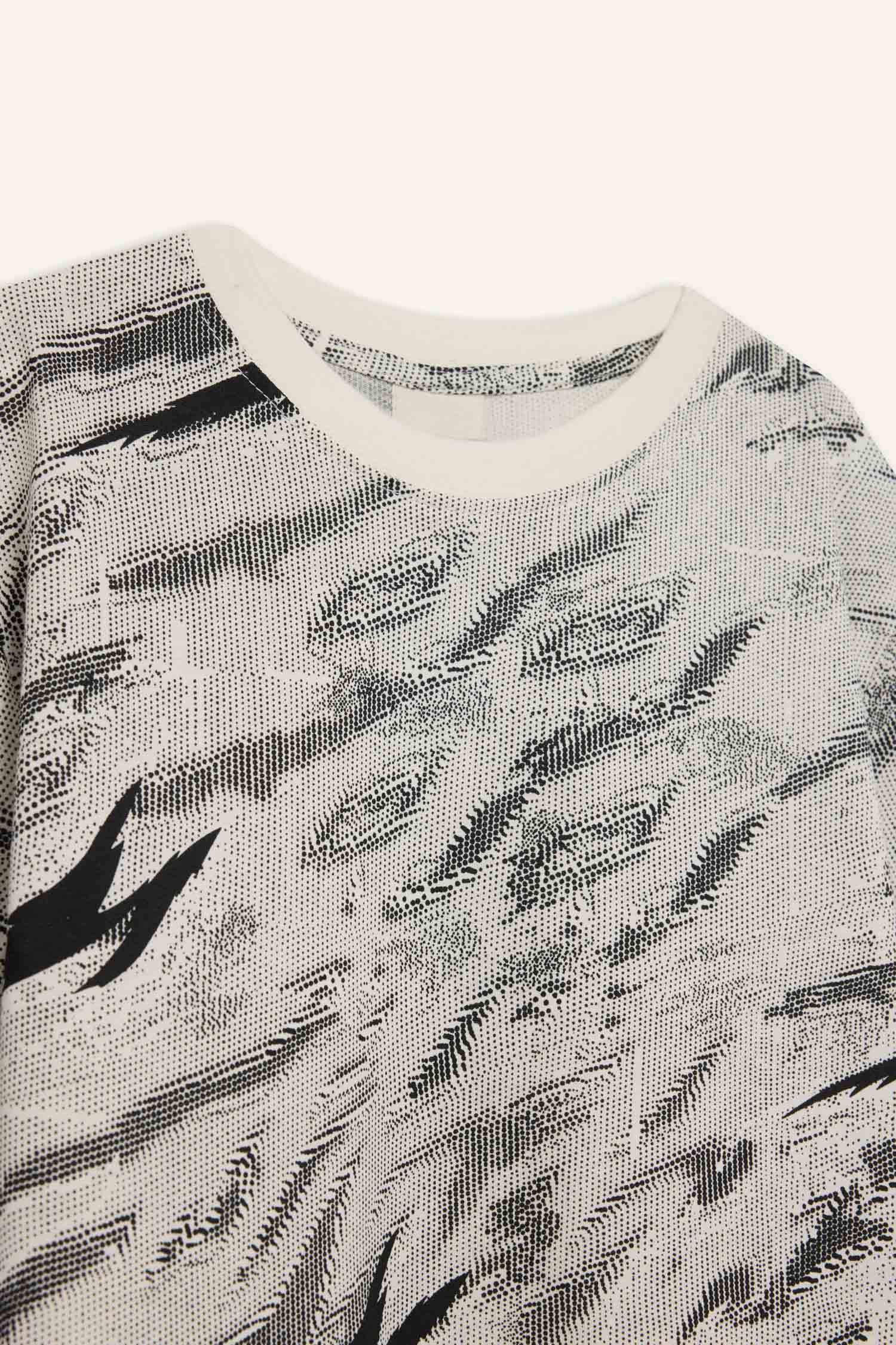 تيشيرت ولادي نص ردن قصة عادية بياخة مستديرة