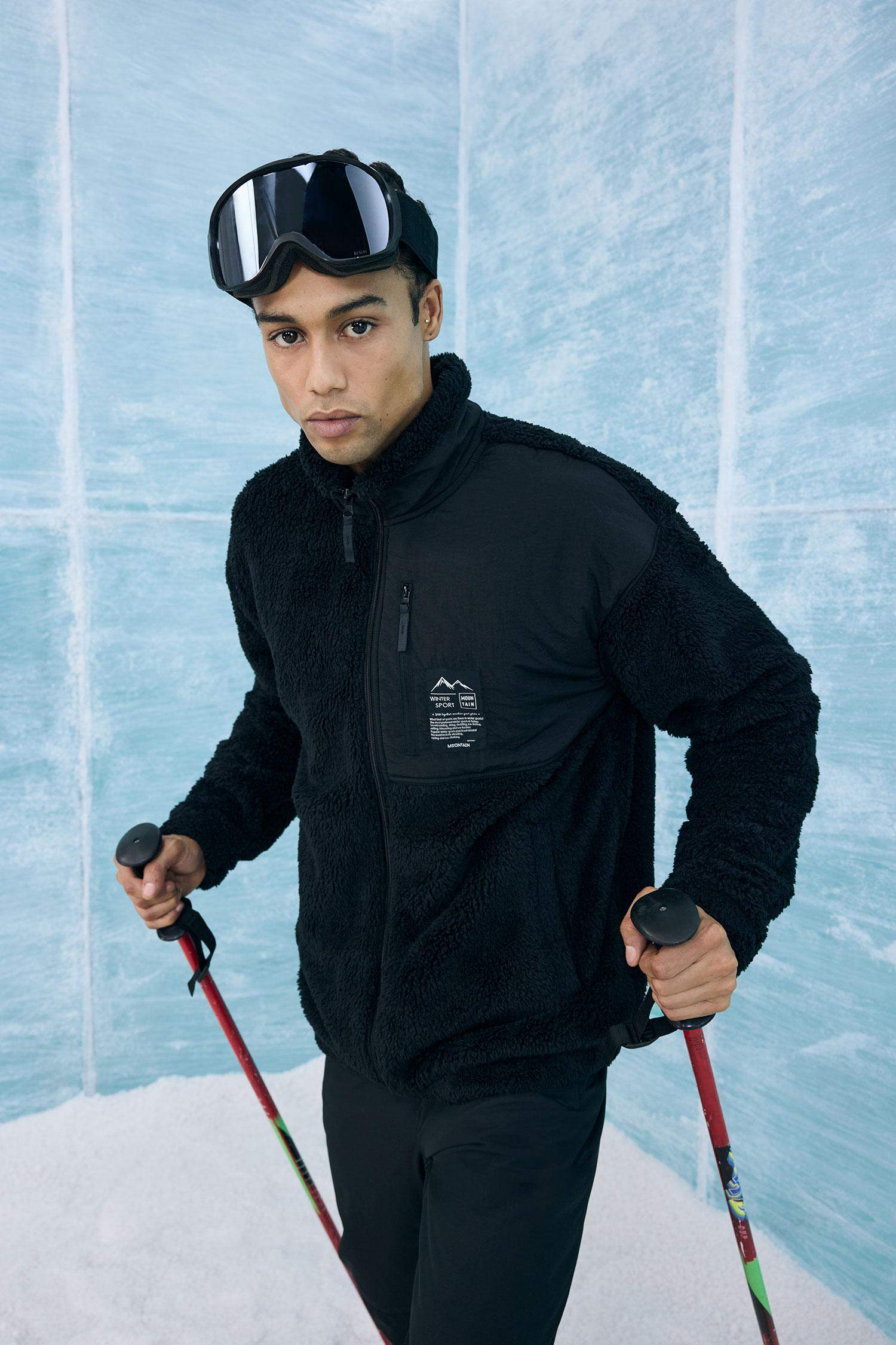 كارديجان قطيفة أوفر سايز بياقة عالية ببطانة ناعمة