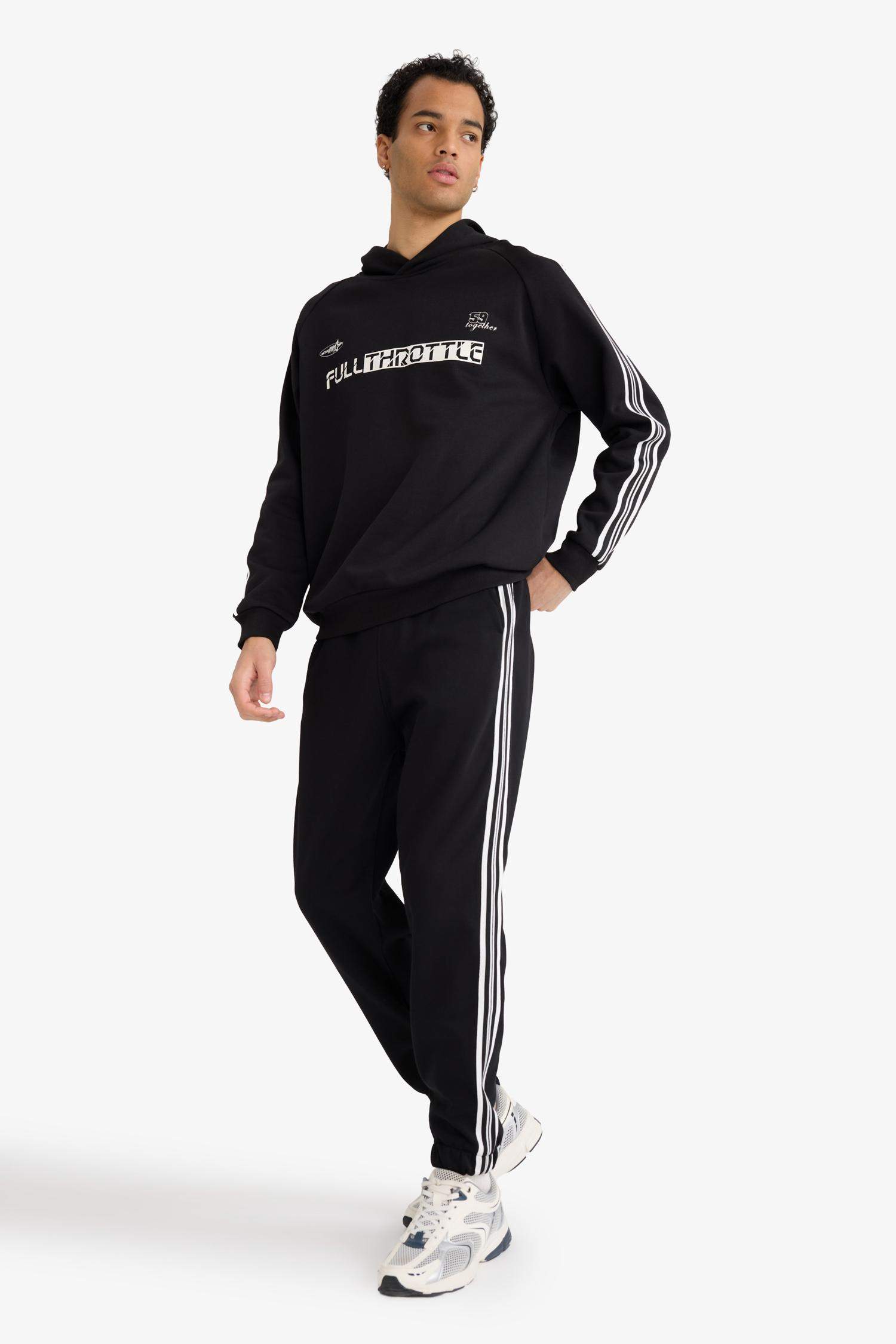 Boxy Fit Kapüşonlu Baskılı Sweatshirt