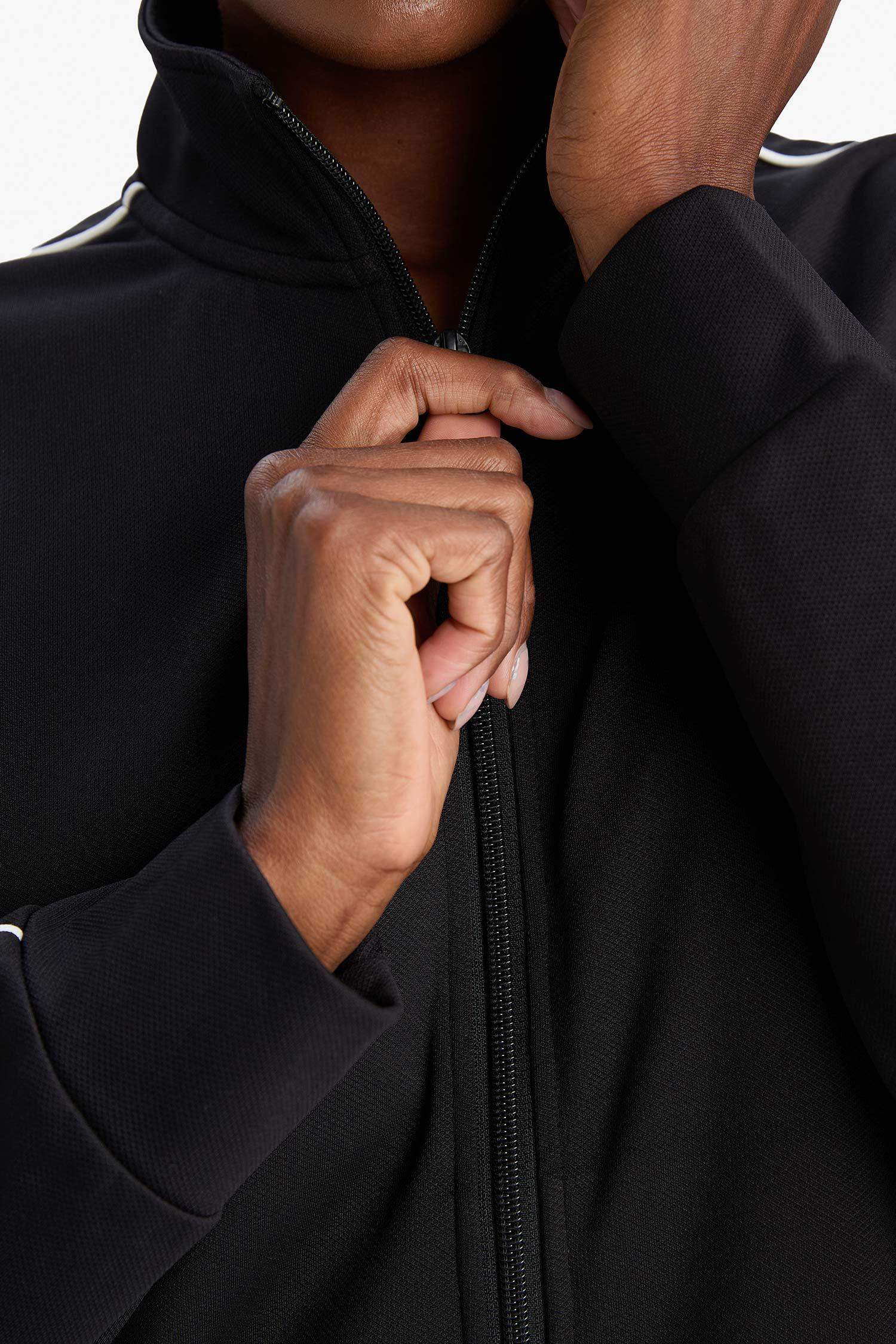 كارديجان رياضي قصة عادية بياقة عالية وبطانة ناعمة من DeFactoFit