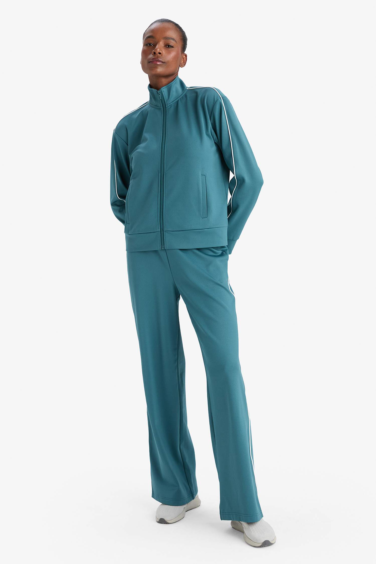 بنطلون سويت بانتس وايد ليج برجل واسع ببطانة ناعمة من DeFactoFit