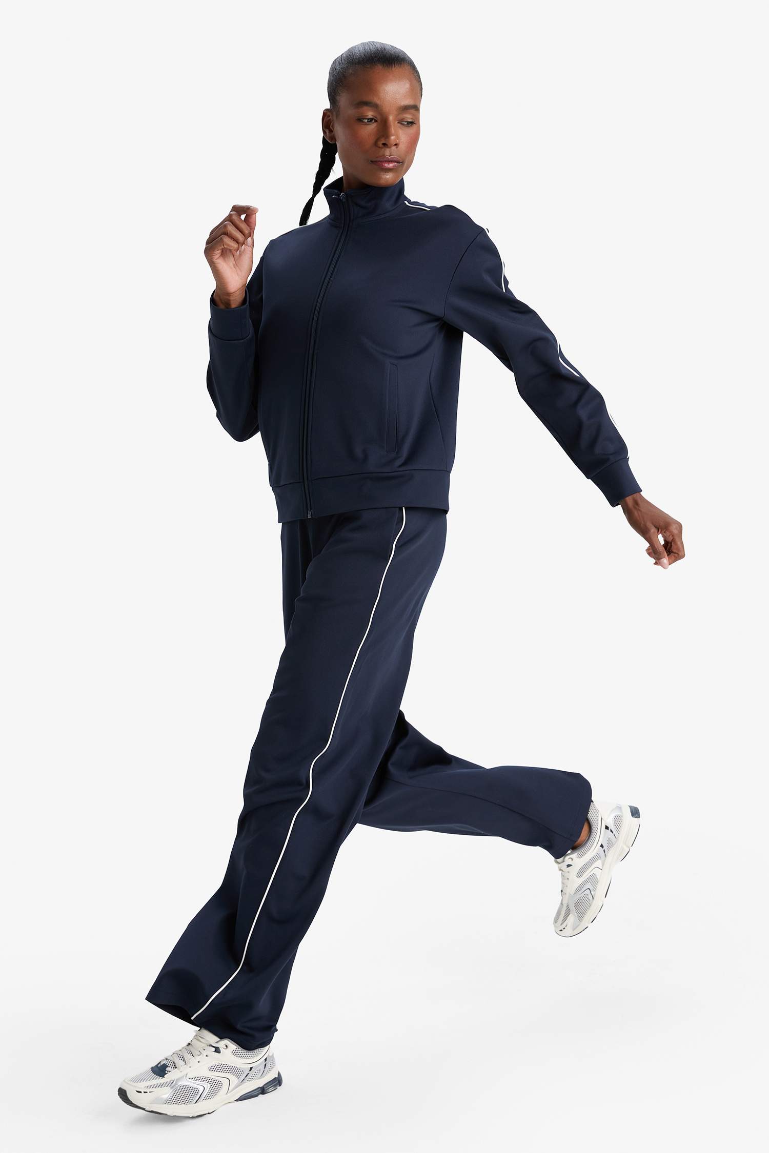 Спортивные брюки DeFactoFit Wide Leg с широкими штанинами, карманами, мягкой флисовой подкладкой