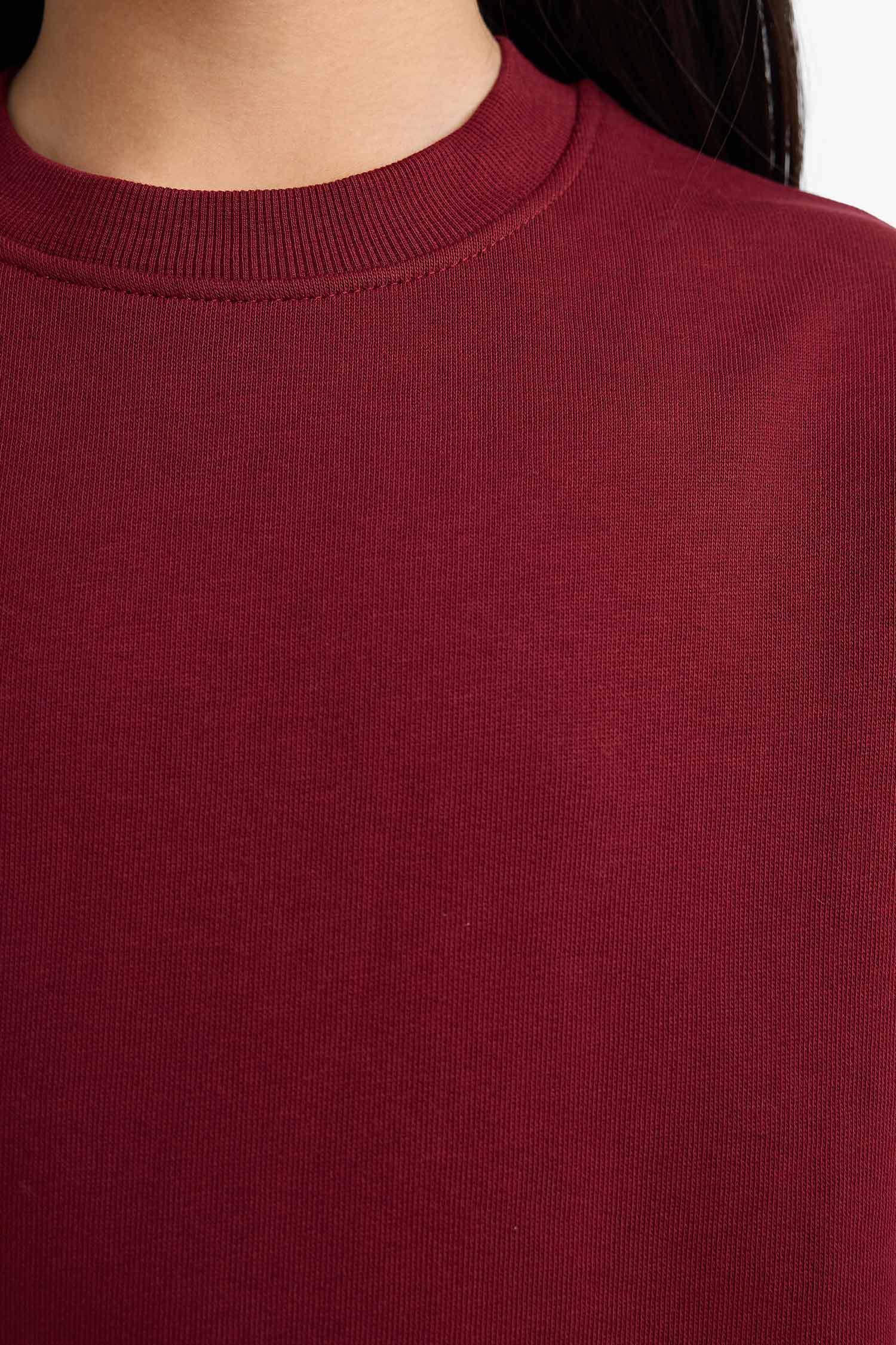 Қыздарға релакс пішімі дөңгелек жаға Свитер