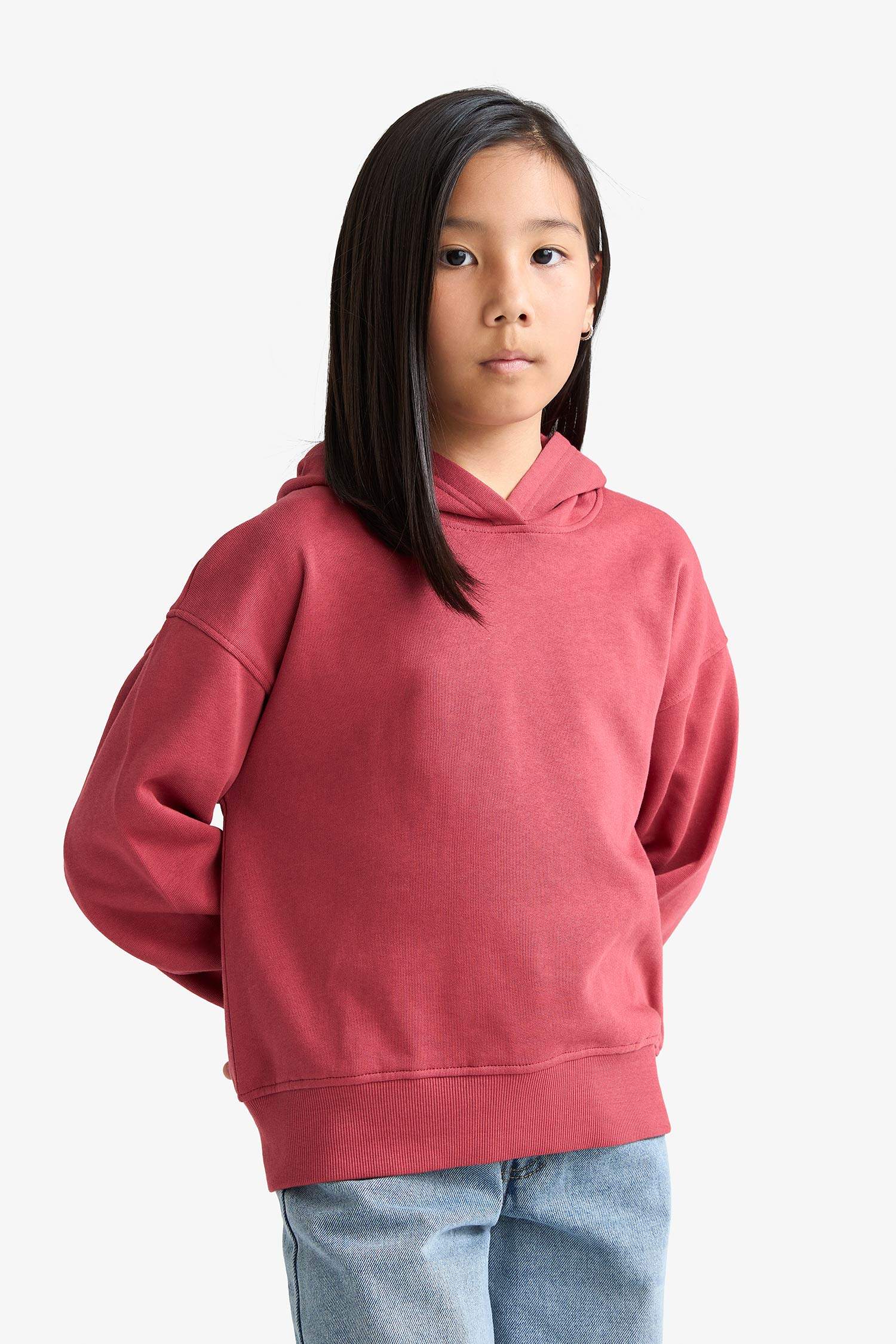 سويت شيرت بناتي تقيل قصة مريحة ببطانة ناعمة وطبعة أنيمة