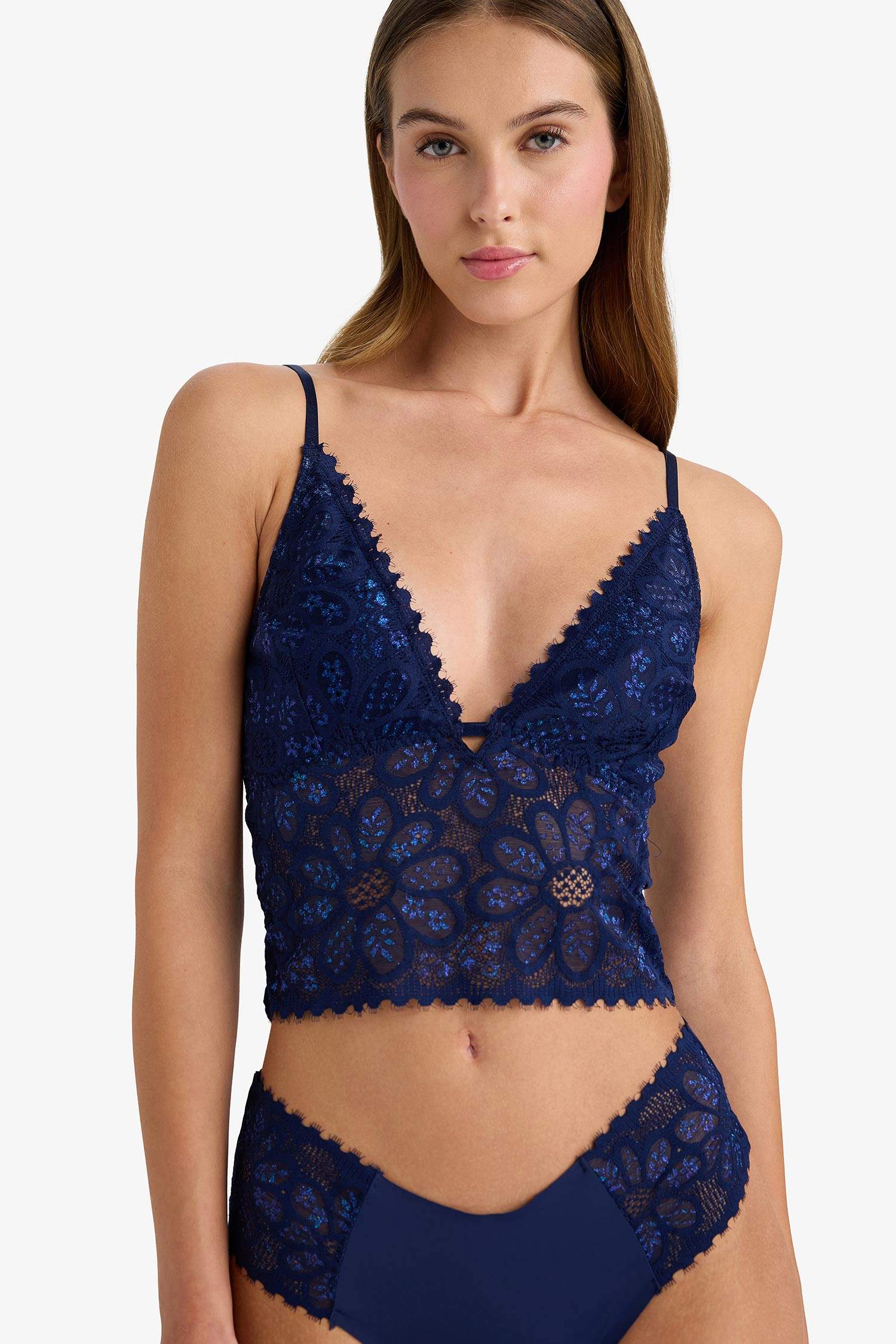 Dantelli Kapsız Pedsiz Balensiz Bralet