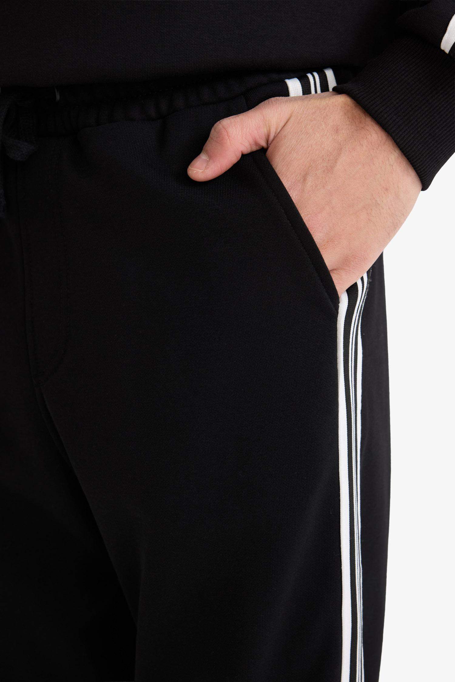 Regular Fit Cepli Eşofman Altı