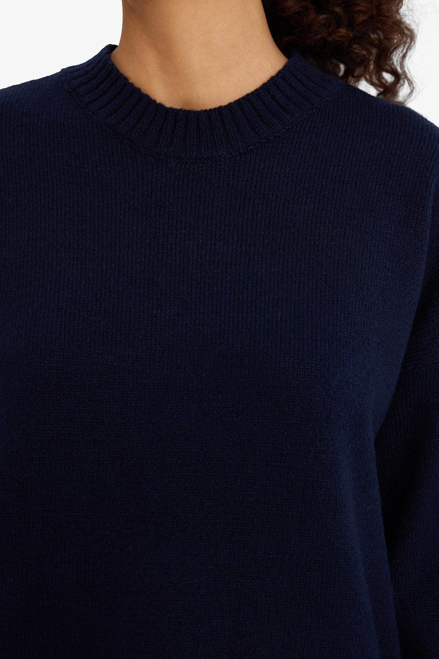 Oversize Fit Crew Neck Knitwear Pullover