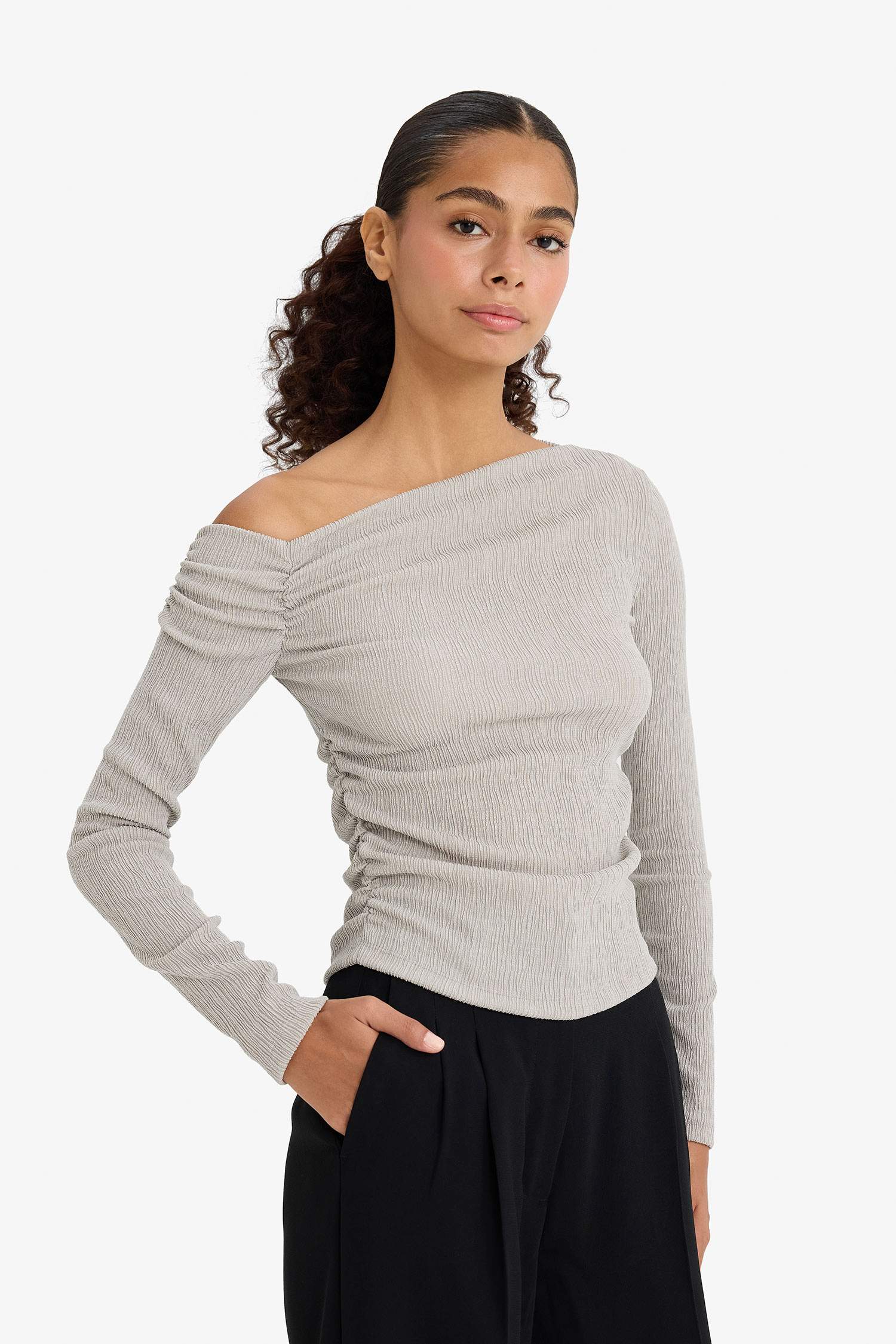 Slim Fit One Shoulder Crepe T-Shirt