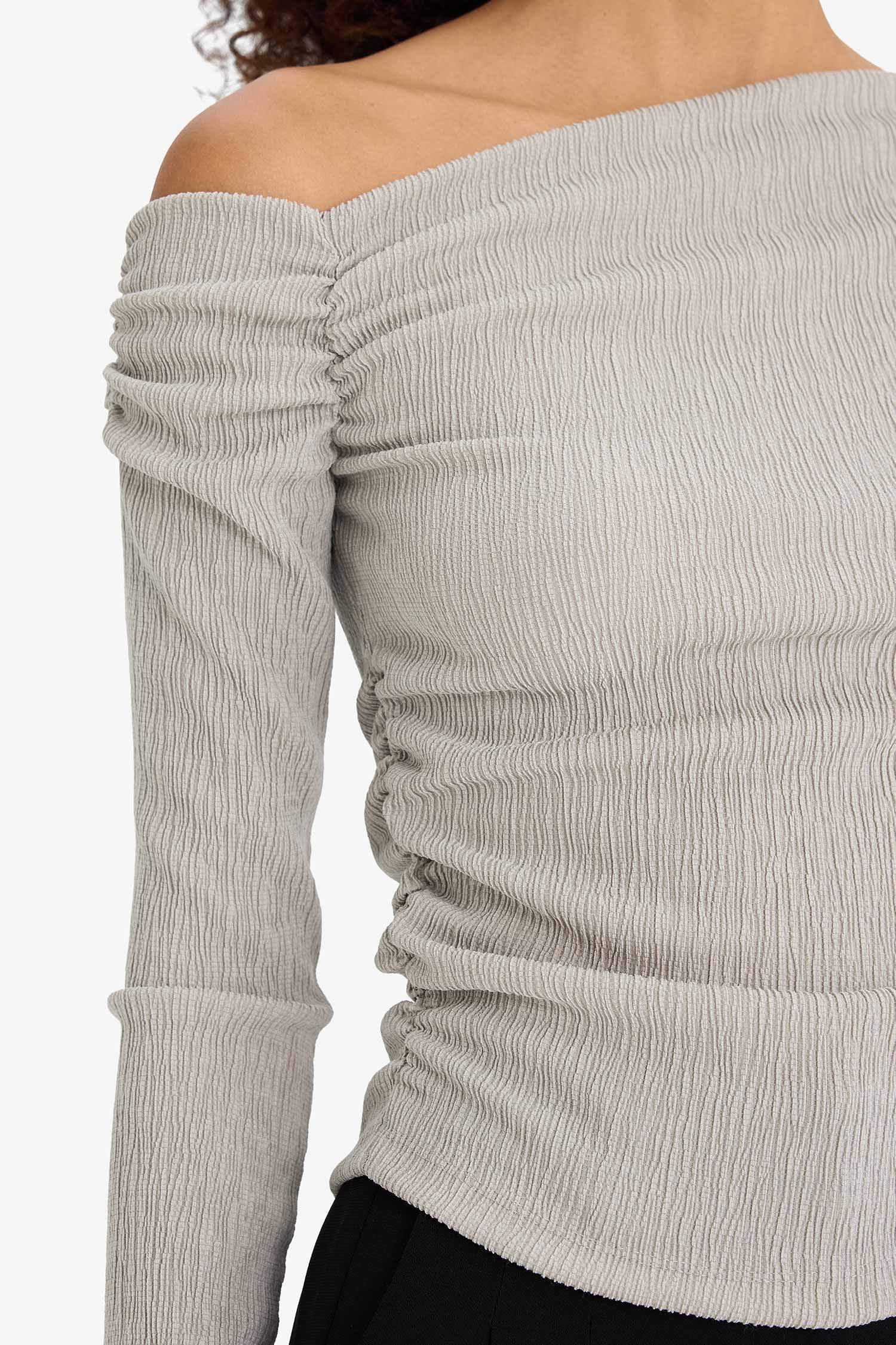 Slim Fit One Shoulder Crepe T-Shirt