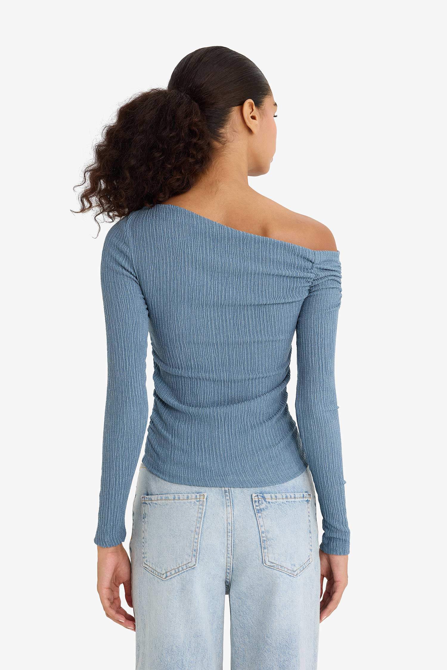 بلوزة ردن طويل مضلع سليم فيت بكتف واحد