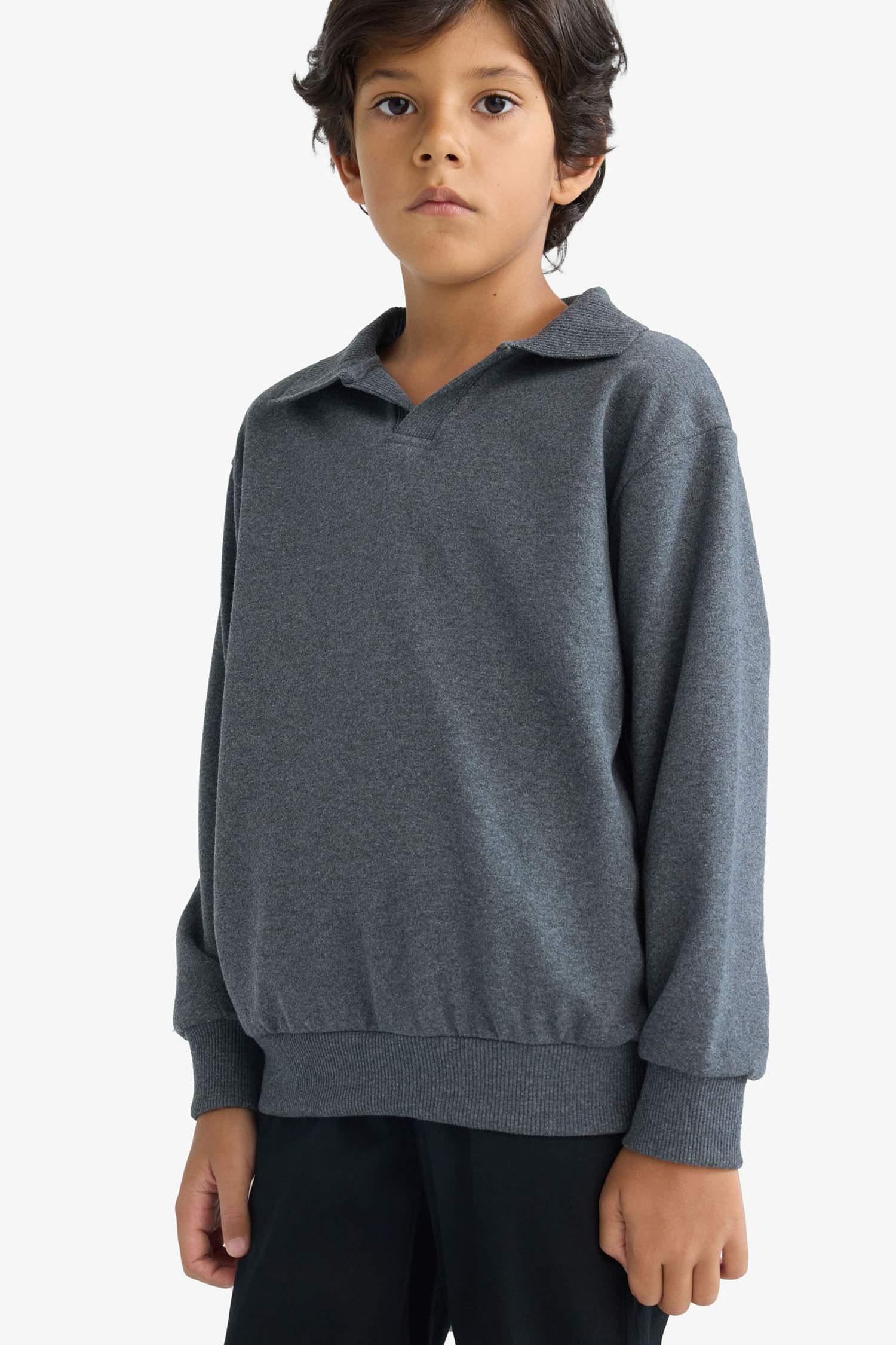 Erkek Çocuk Apaş Yaka Sweatshirt