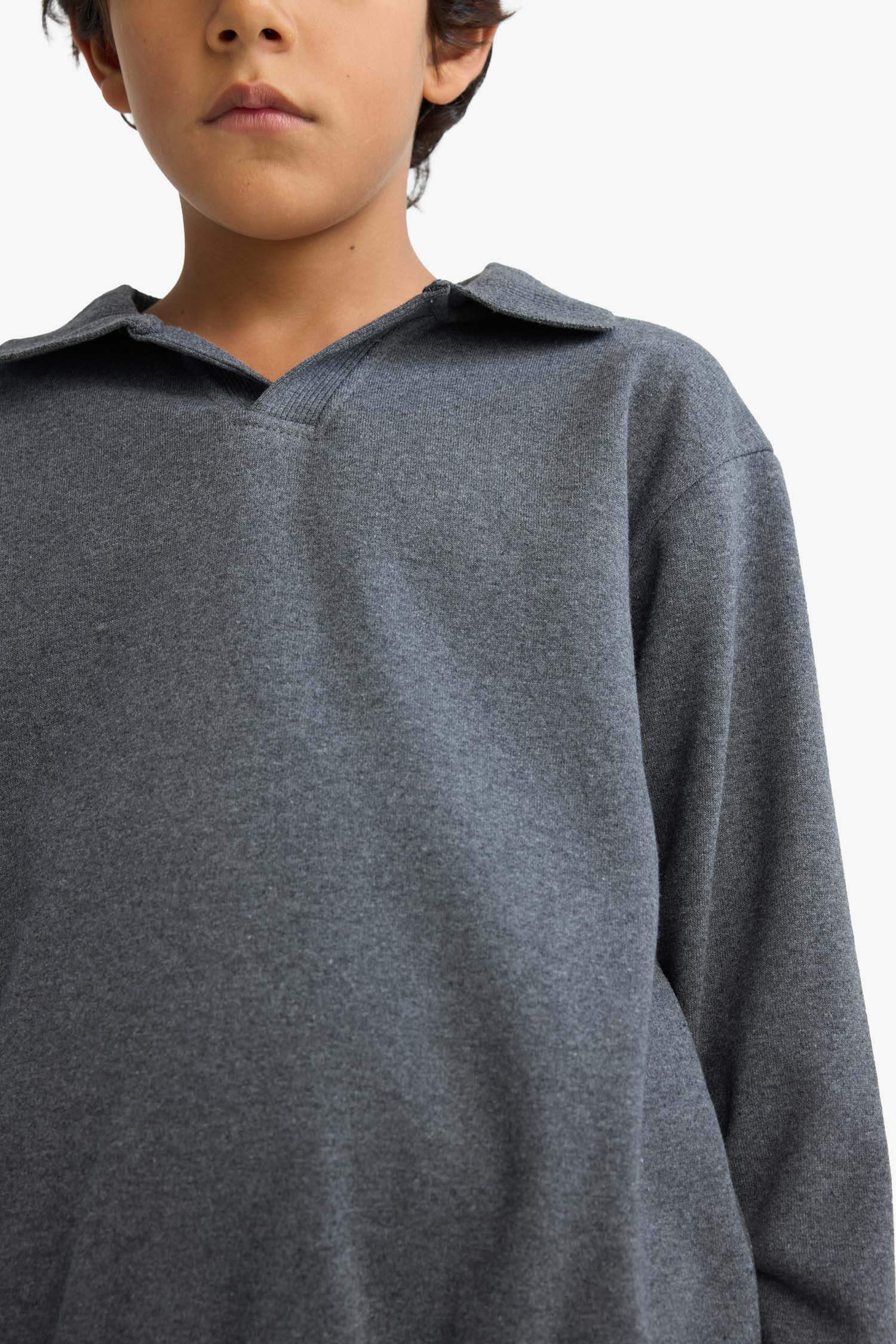 Erkek Çocuk Apaş Yaka Sweatshirt