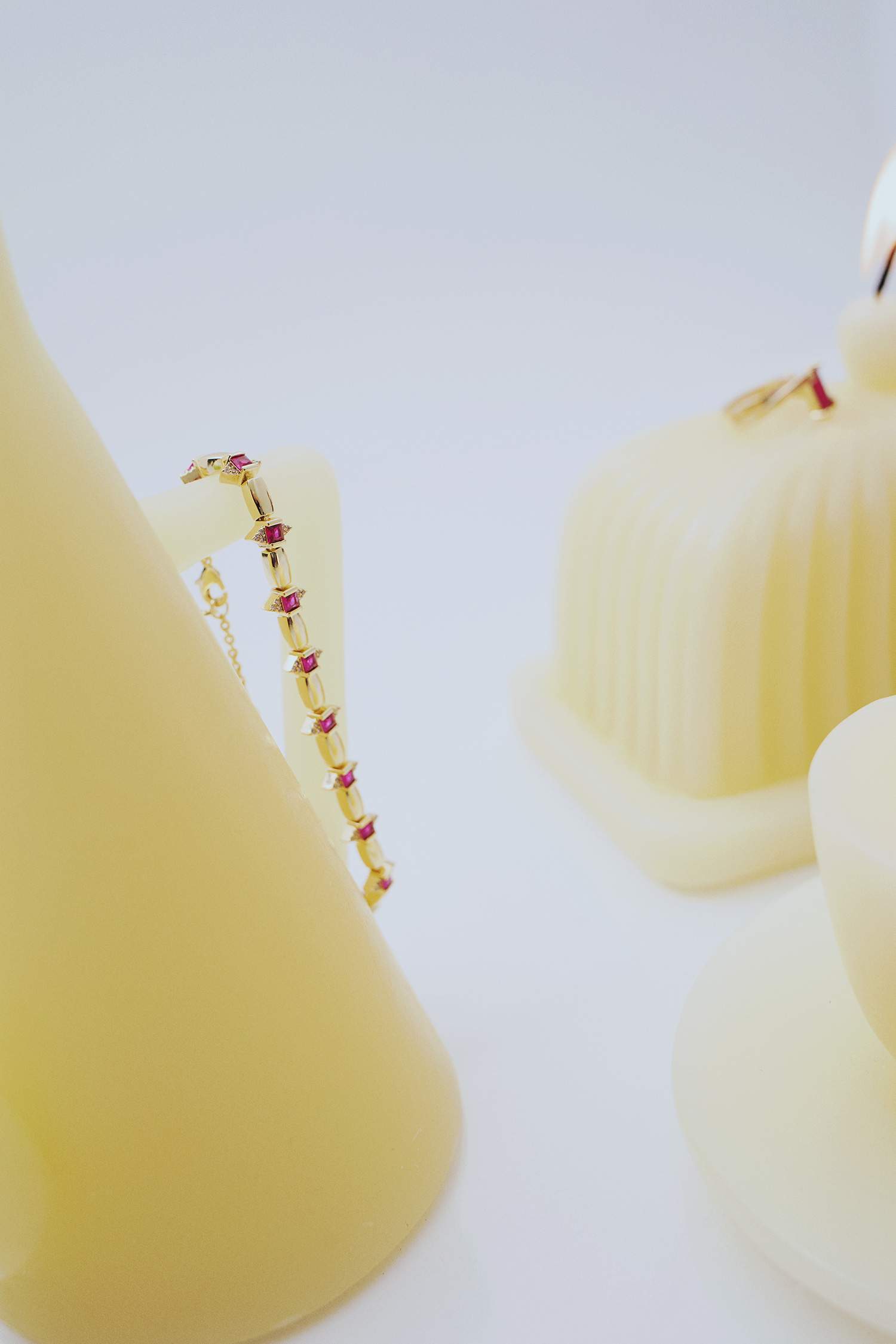 Reis x DeFacto 14 Ayar Altın Kaplama Rubino Kadın Mor Taşlı Gold Bileklik