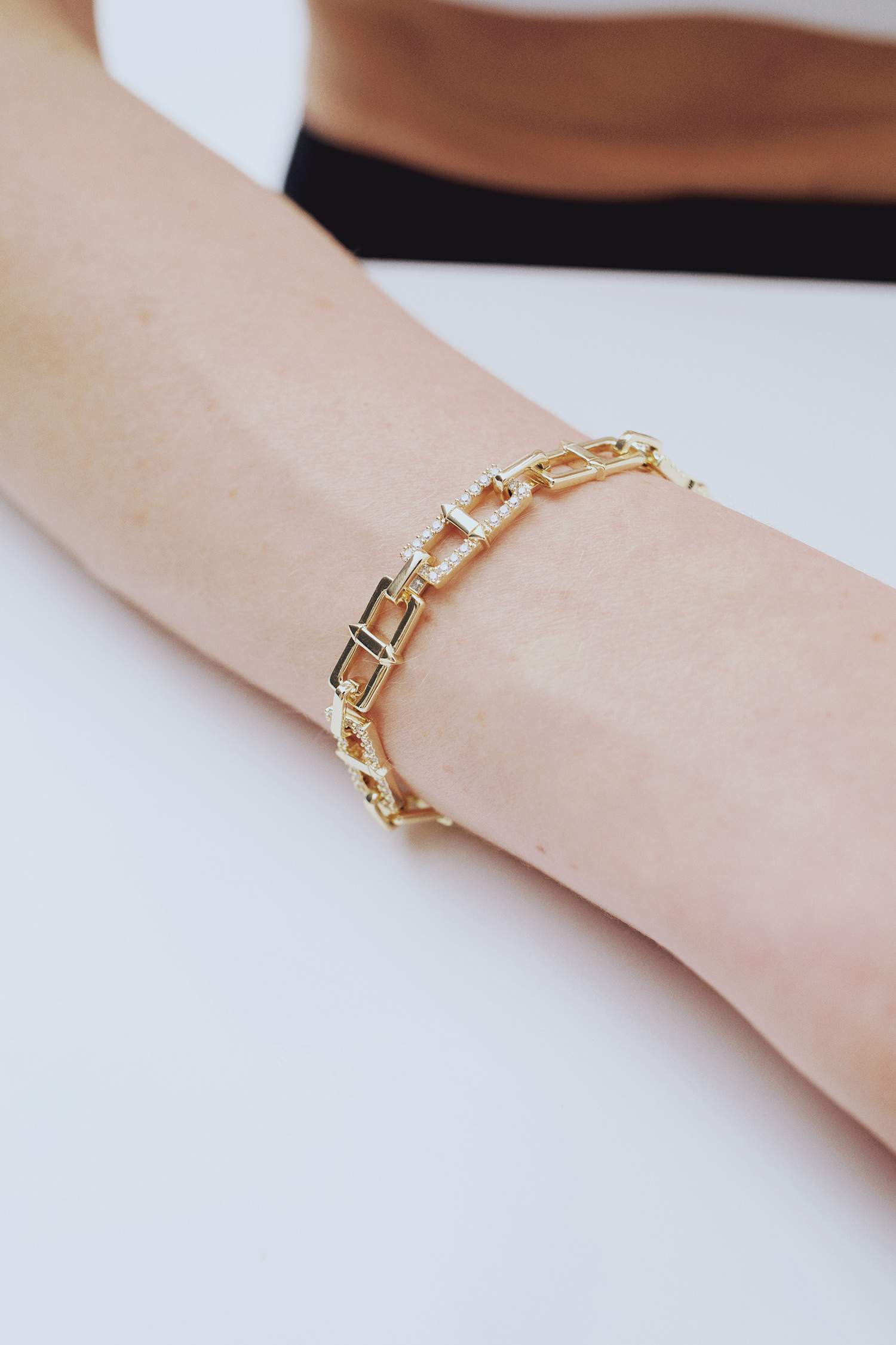 Reis x DeFacto Gold Plated Shine Line Bracelet Stone Gold Chain Bracelet