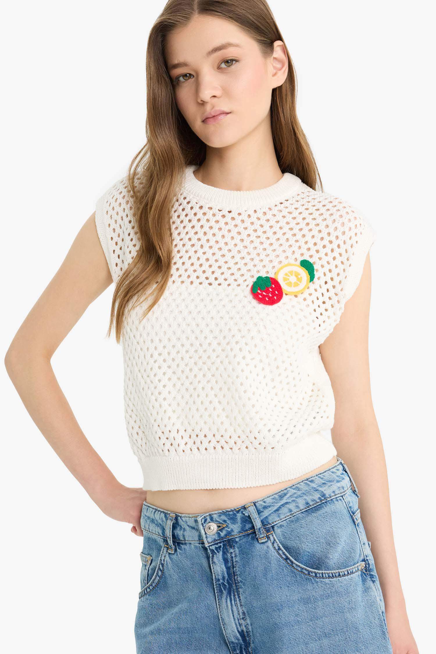 Coool Bisiklet Yaka Meyve Nakışlı Kroşe Süveter