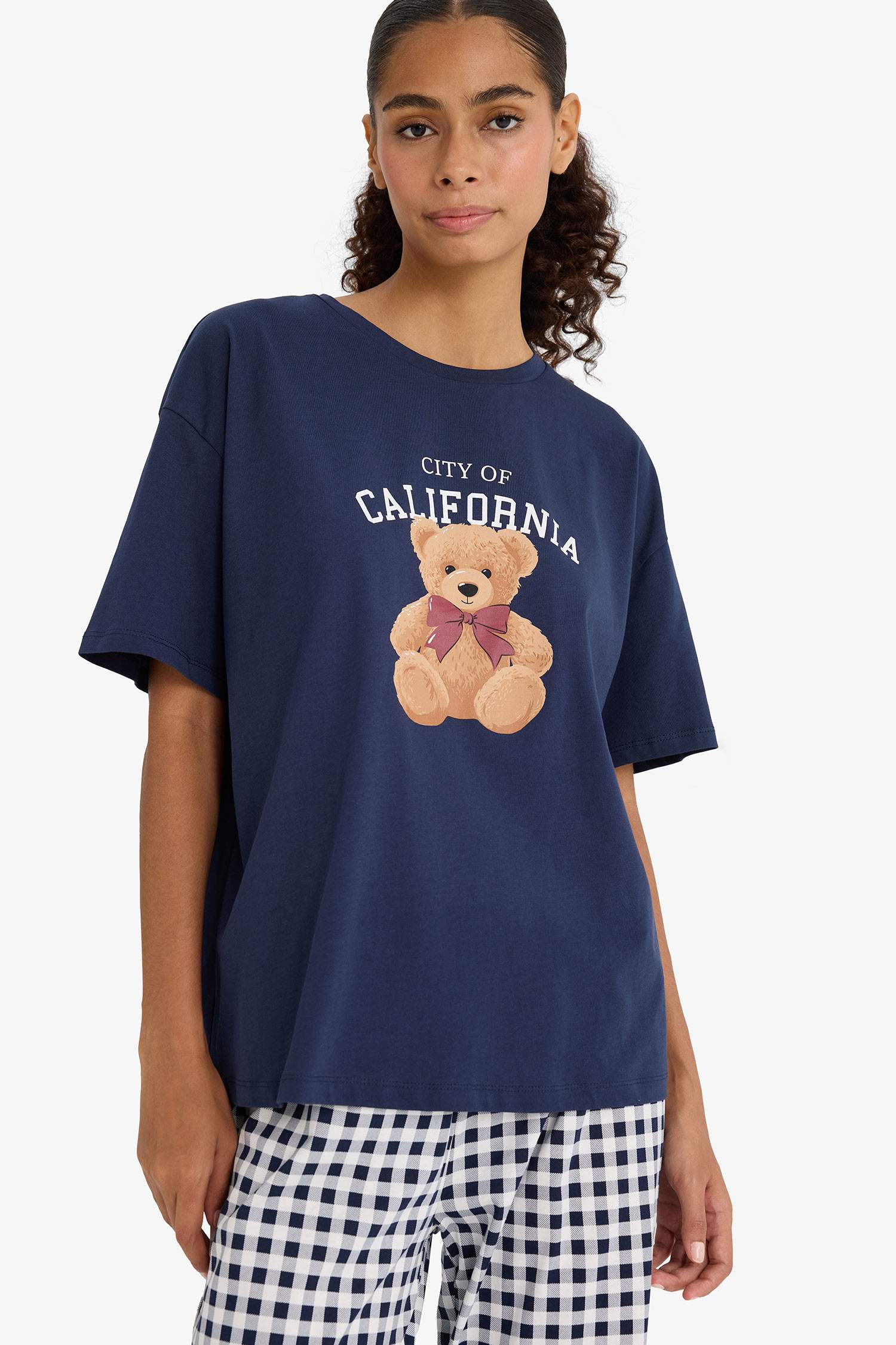 Regular Fit Pijama Takımı Ayıcık Baskılı Kısa Kollu Üst Kareli Alt-Fall in Love