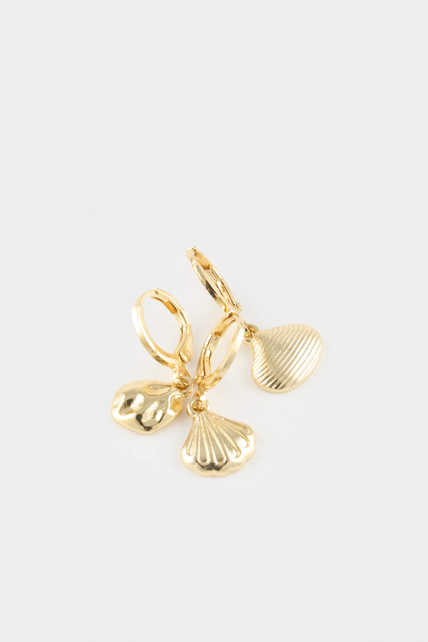 Woman 9 Piece Sea Themed Gold Earrings